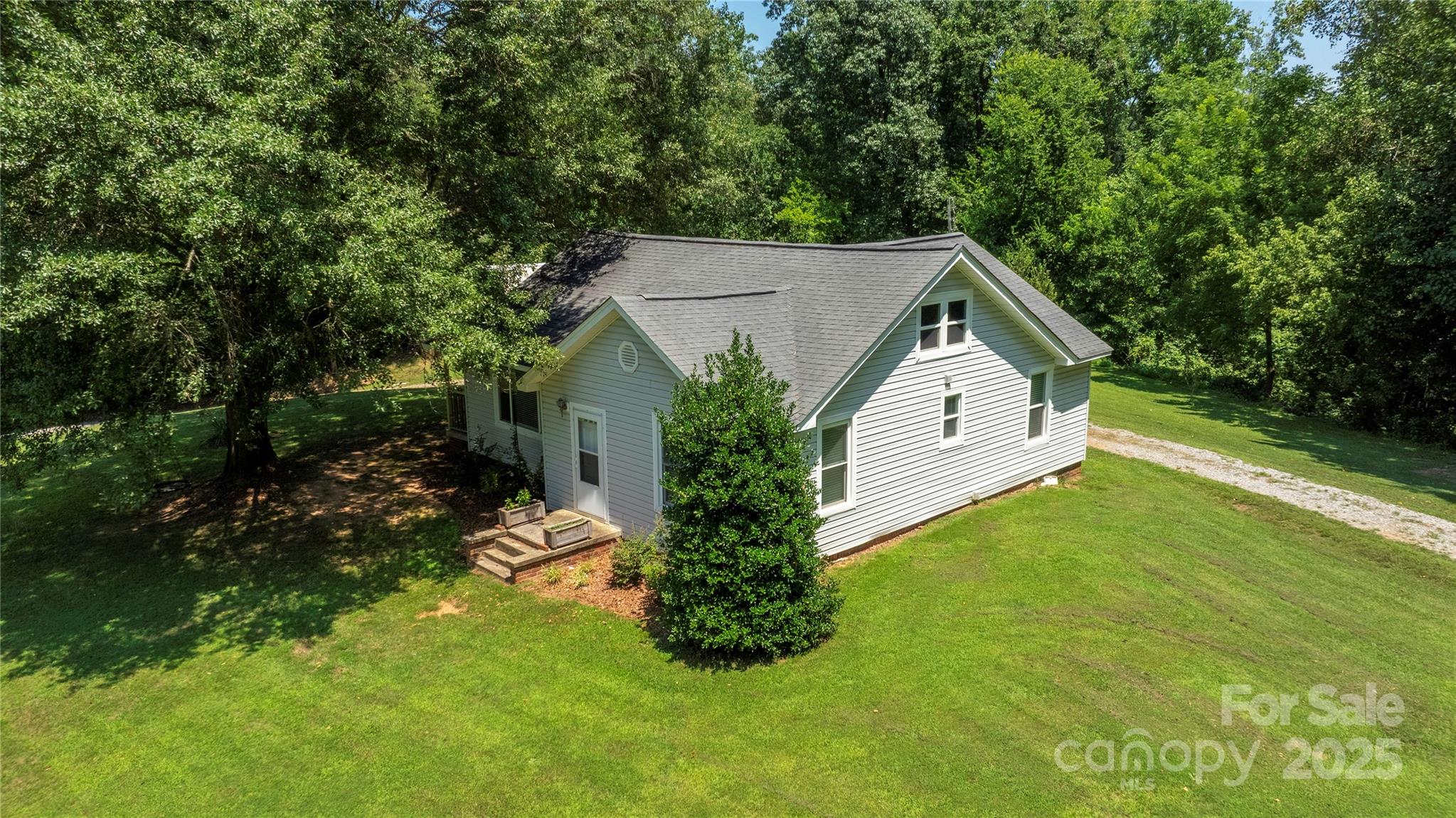 2770 St James Church Road Property Photo 25