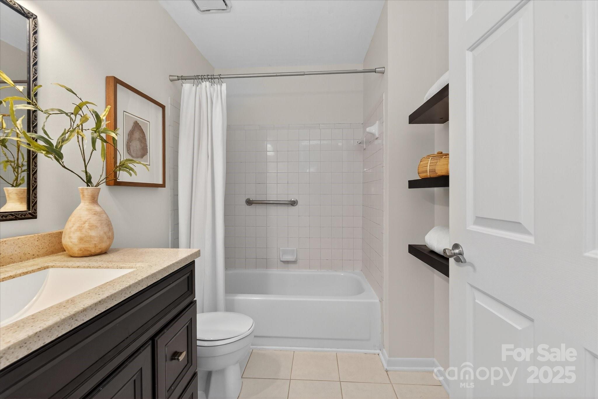 424 Mather Green Avenue M Property Photo 11