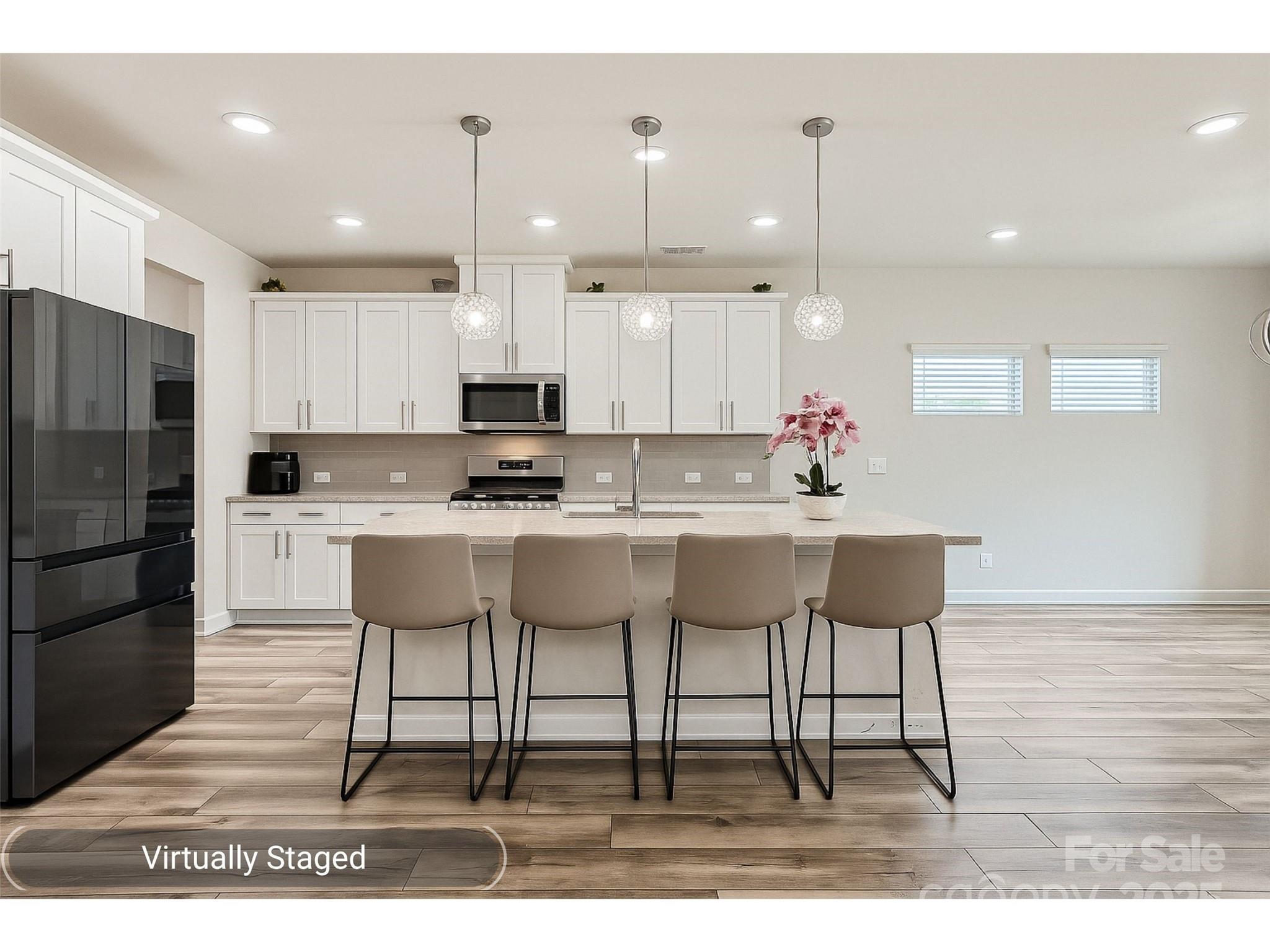 1041 Red Apple Street Property Photo 1