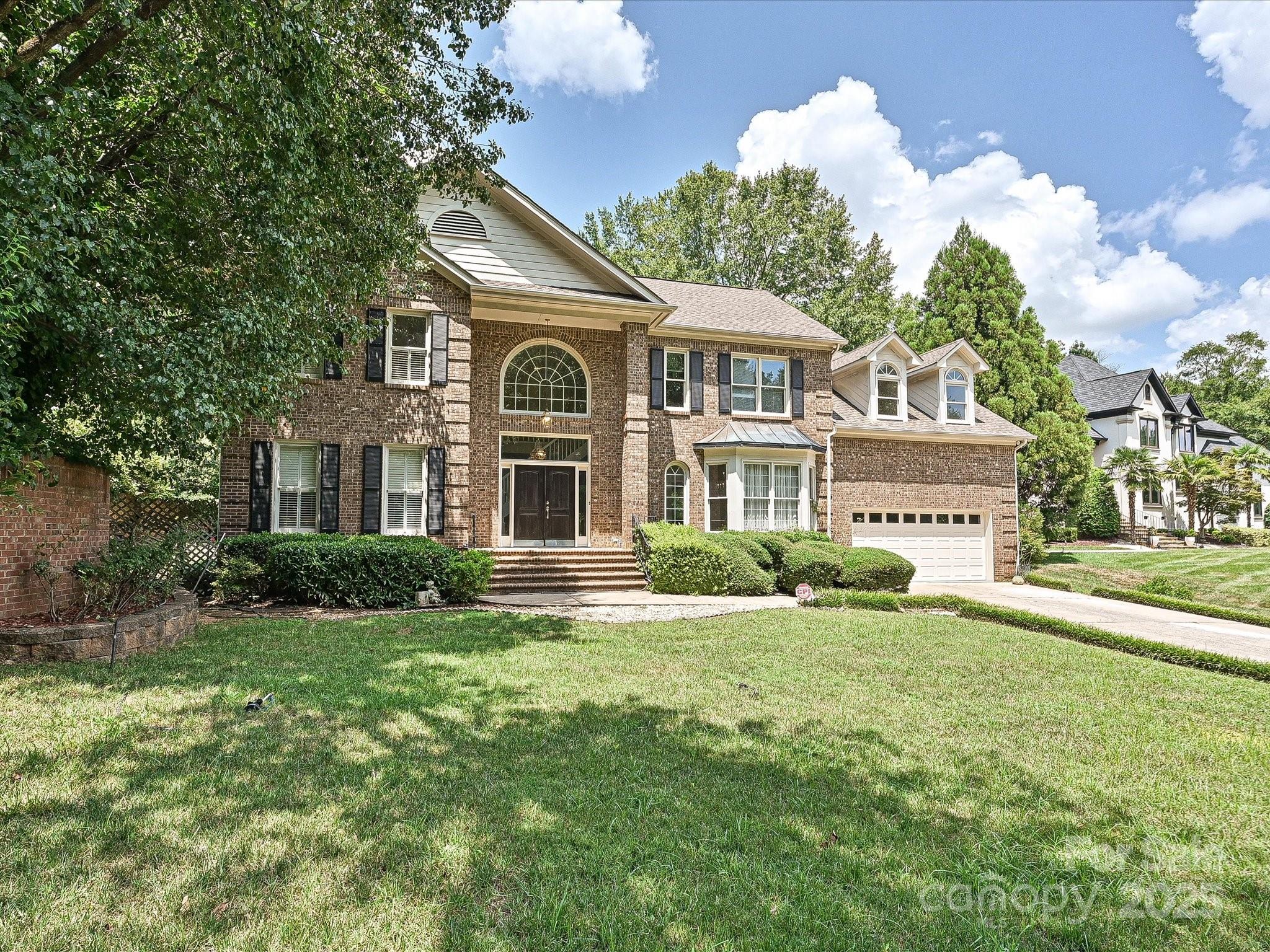 620 River Oaks Lane Property Photo 3