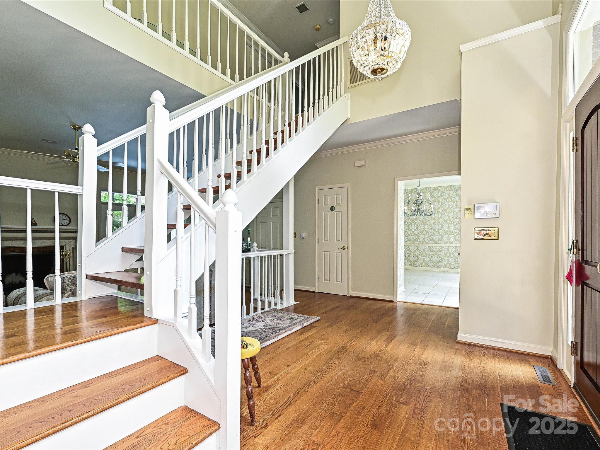 620 River Oaks Lane Property Photo 6