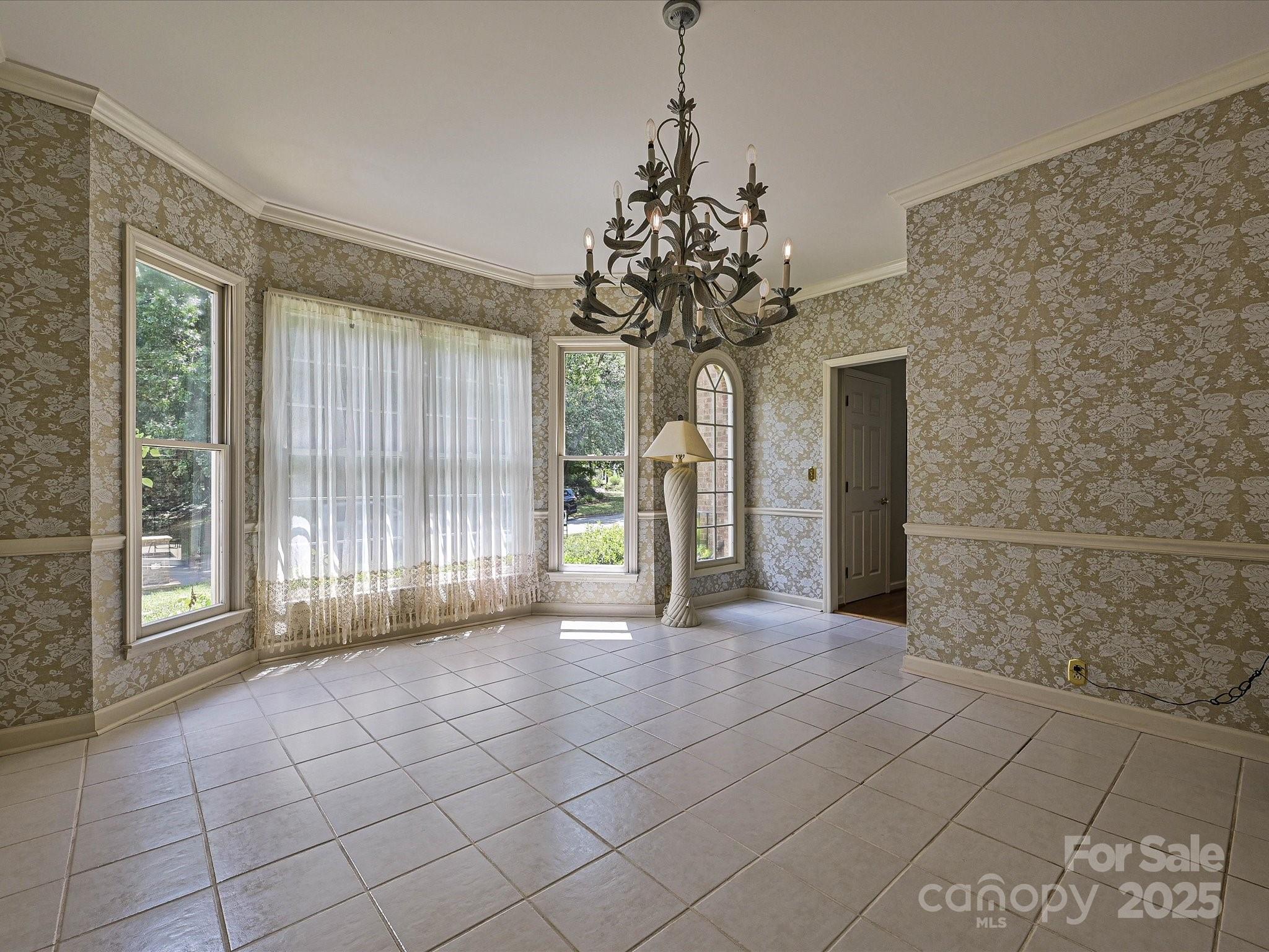 620 River Oaks Lane Property Photo 7