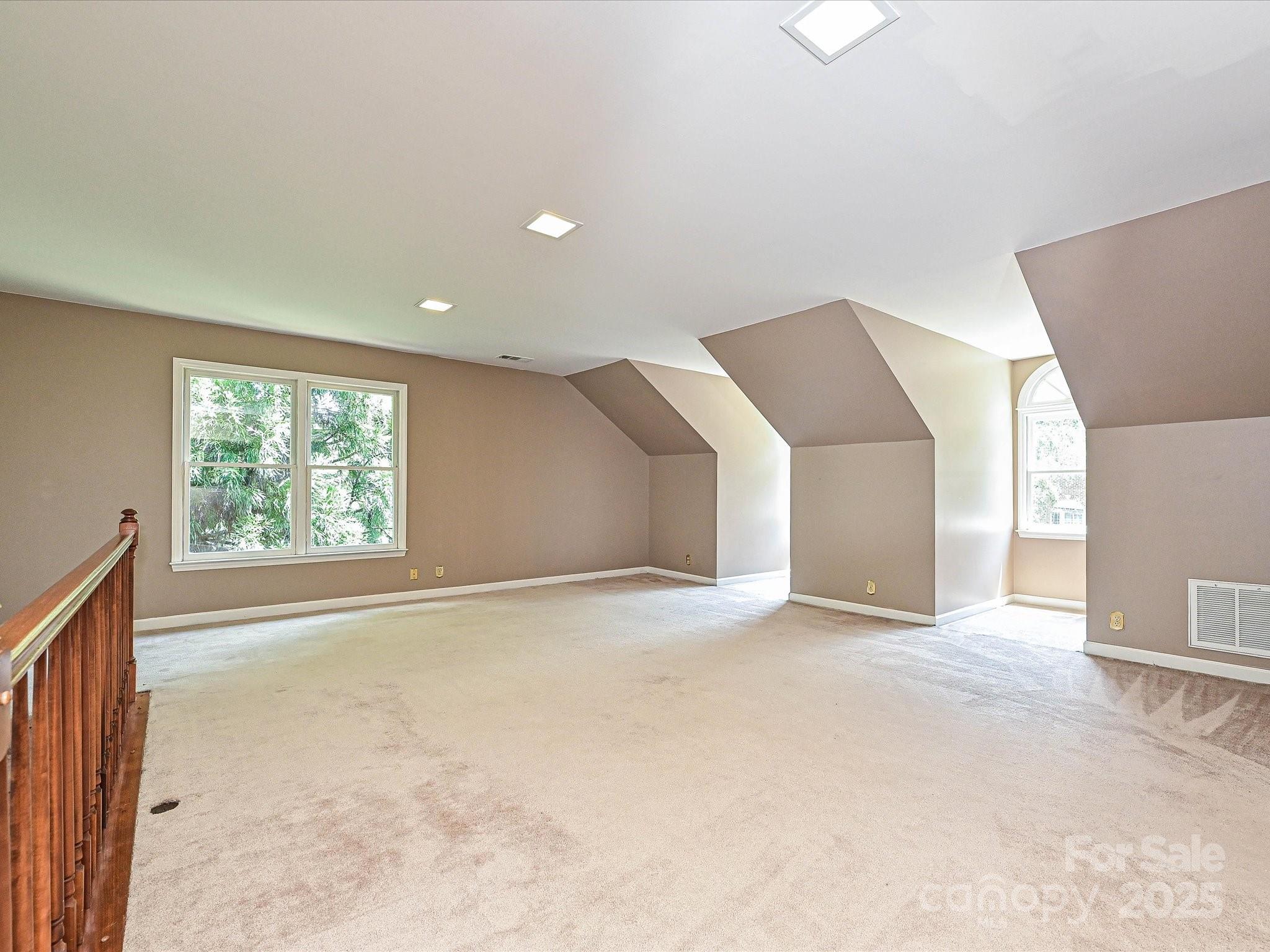 620 River Oaks Lane Property Photo 25
