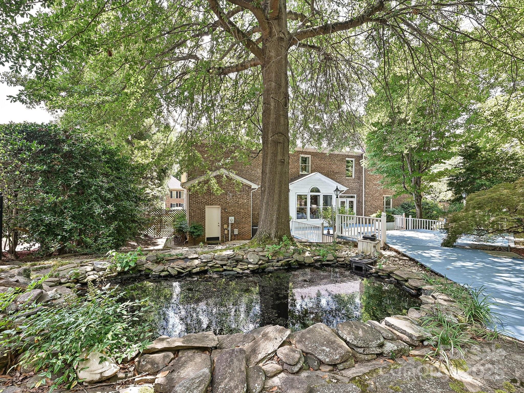 620 River Oaks Lane Property Photo 31