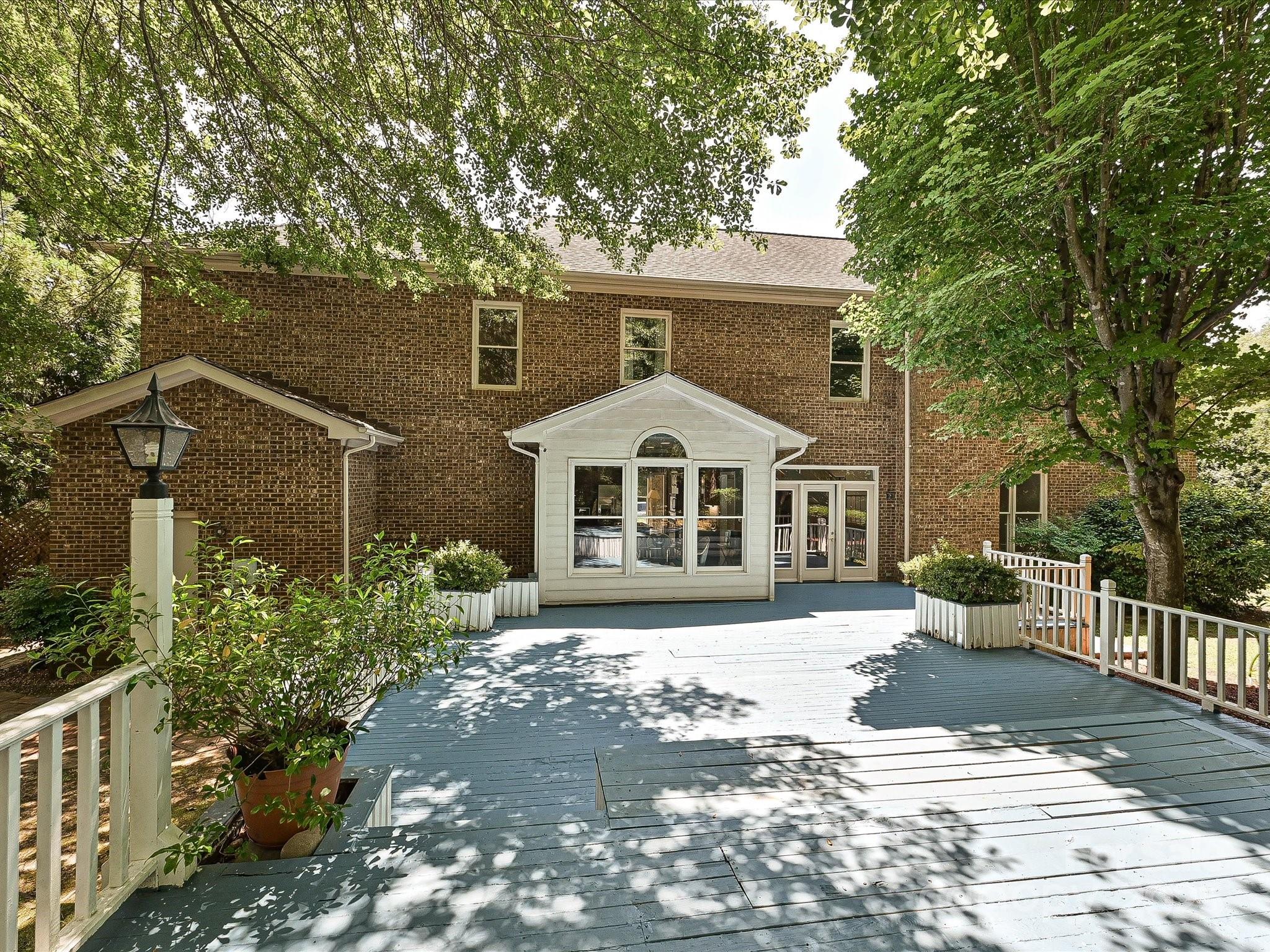 620 River Oaks Lane Property Photo 33