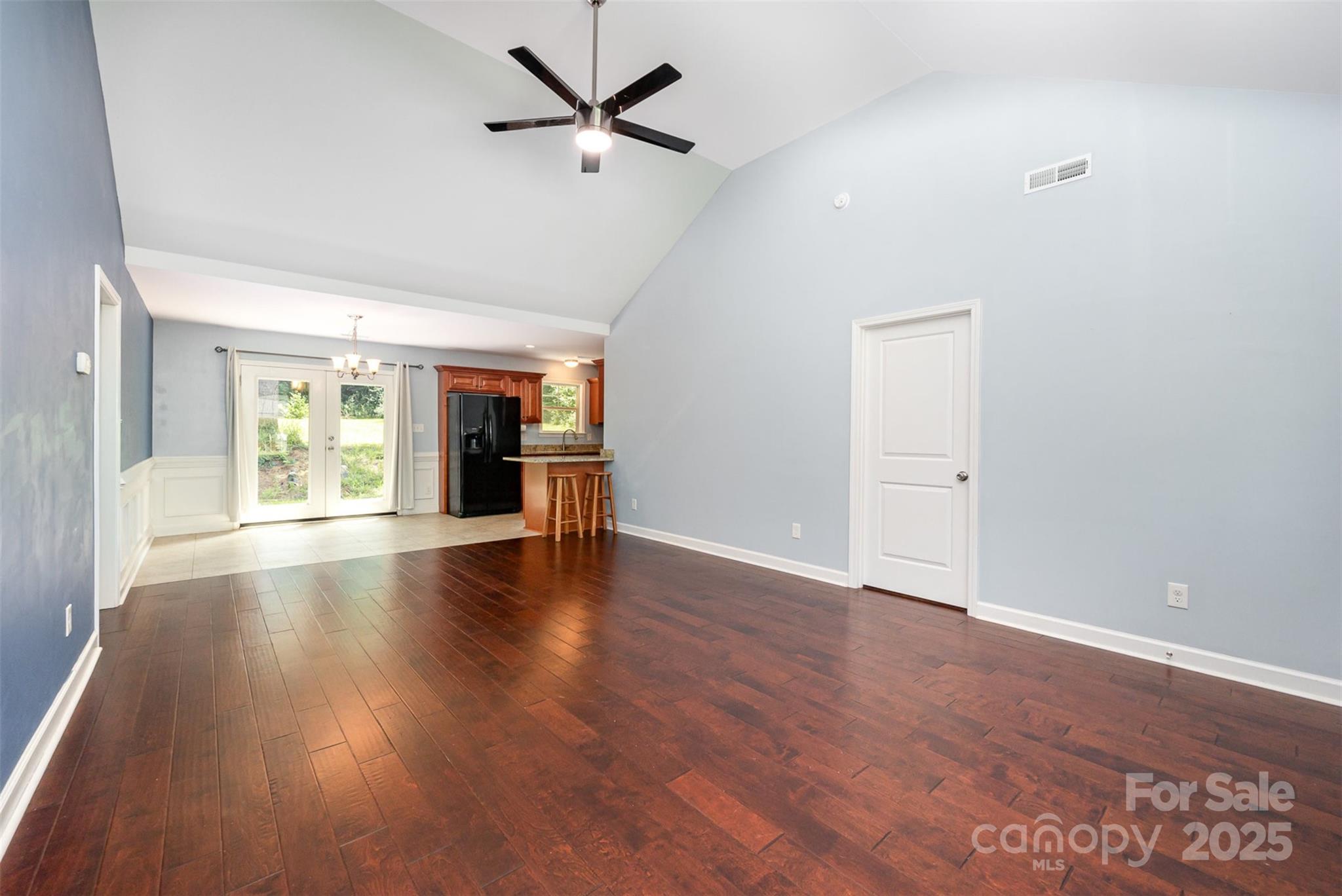 2142 Pacer Road Property Photo 4
