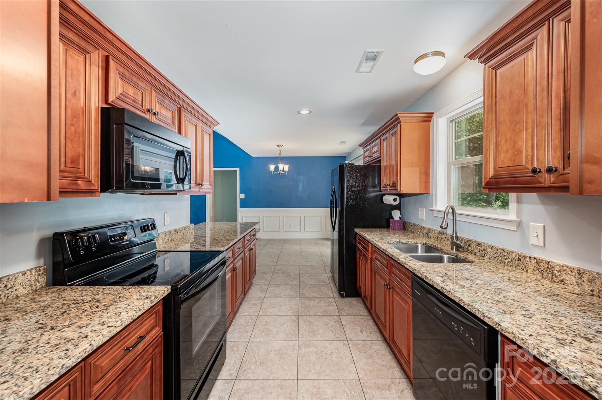 2142 Pacer Road Property Photo 6