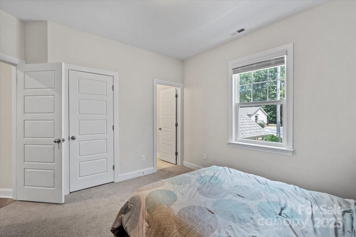 221 Burree Road Property Photo 14