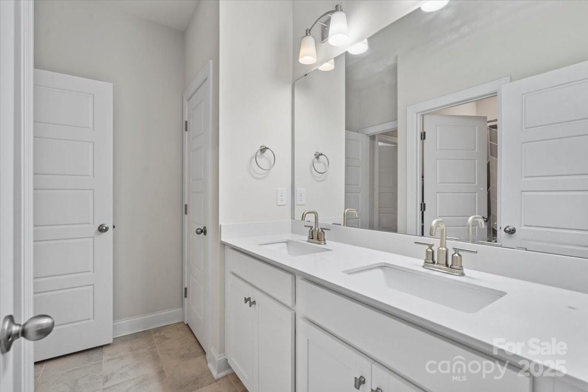 221 Burree Road Property Photo 19