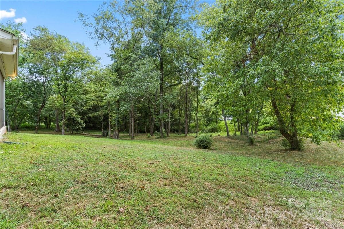 221 Burree Road Property Photo 27