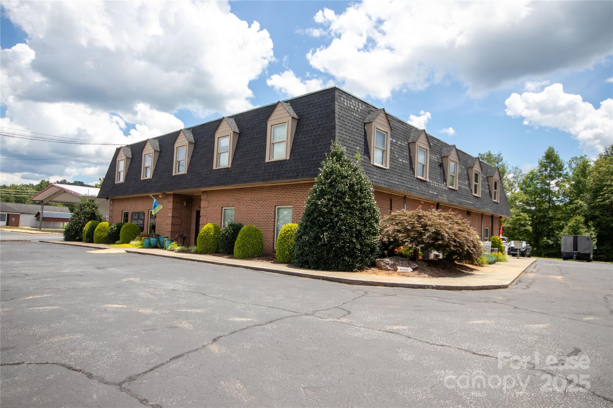 506 Wilkesboro Boulevard 220 Property Photo 17
