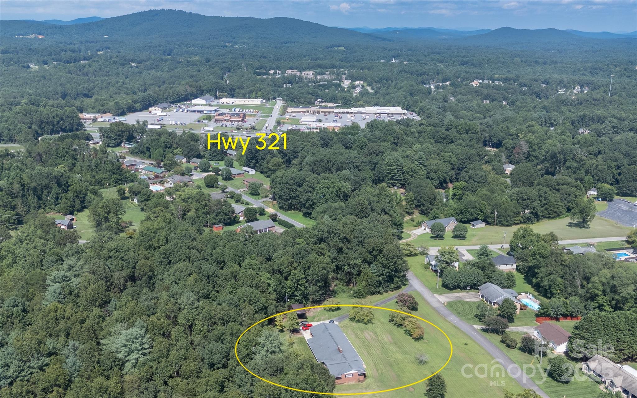 668 Meadowood Street Property Photo 5