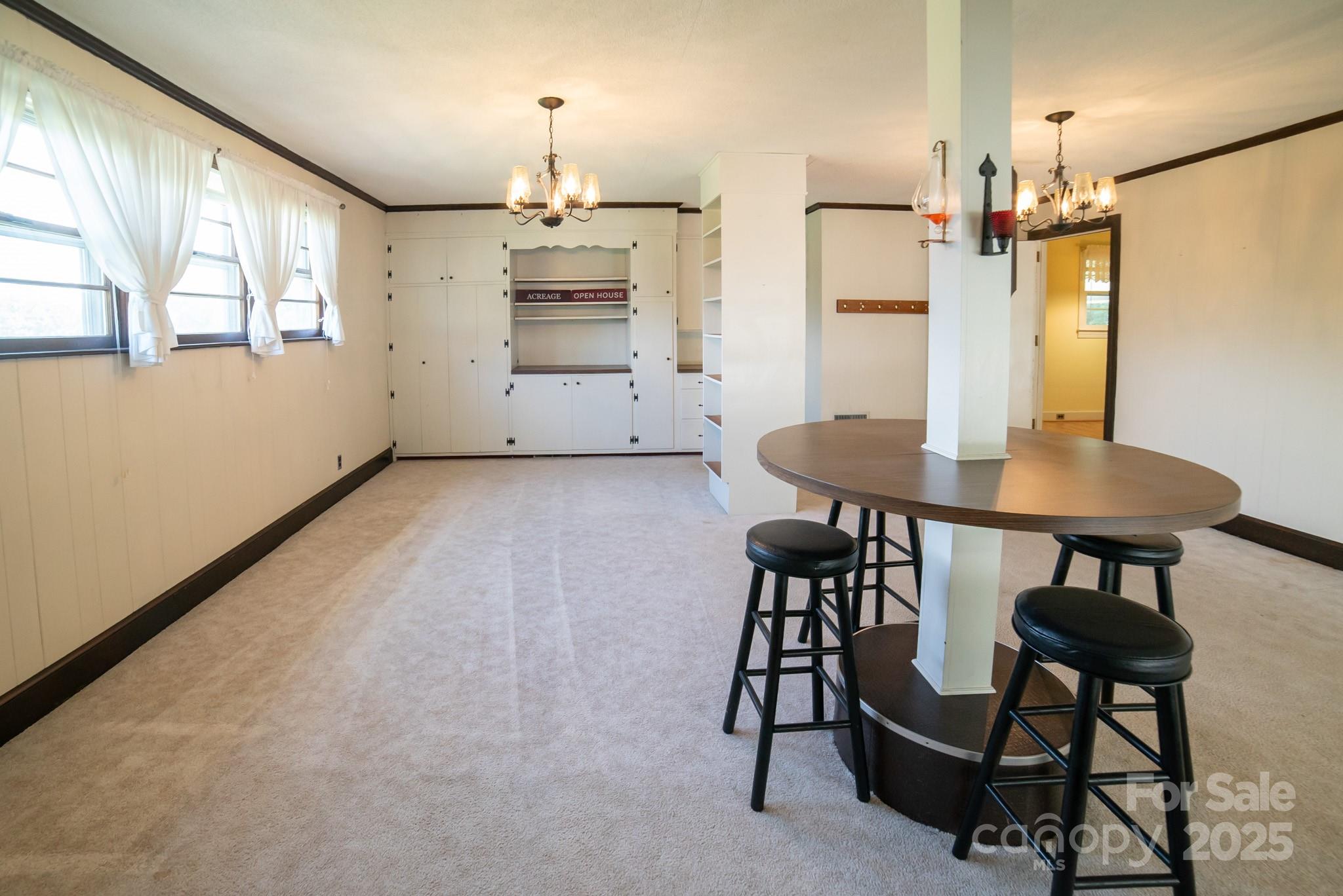 668 Meadowood Street Property Photo 11