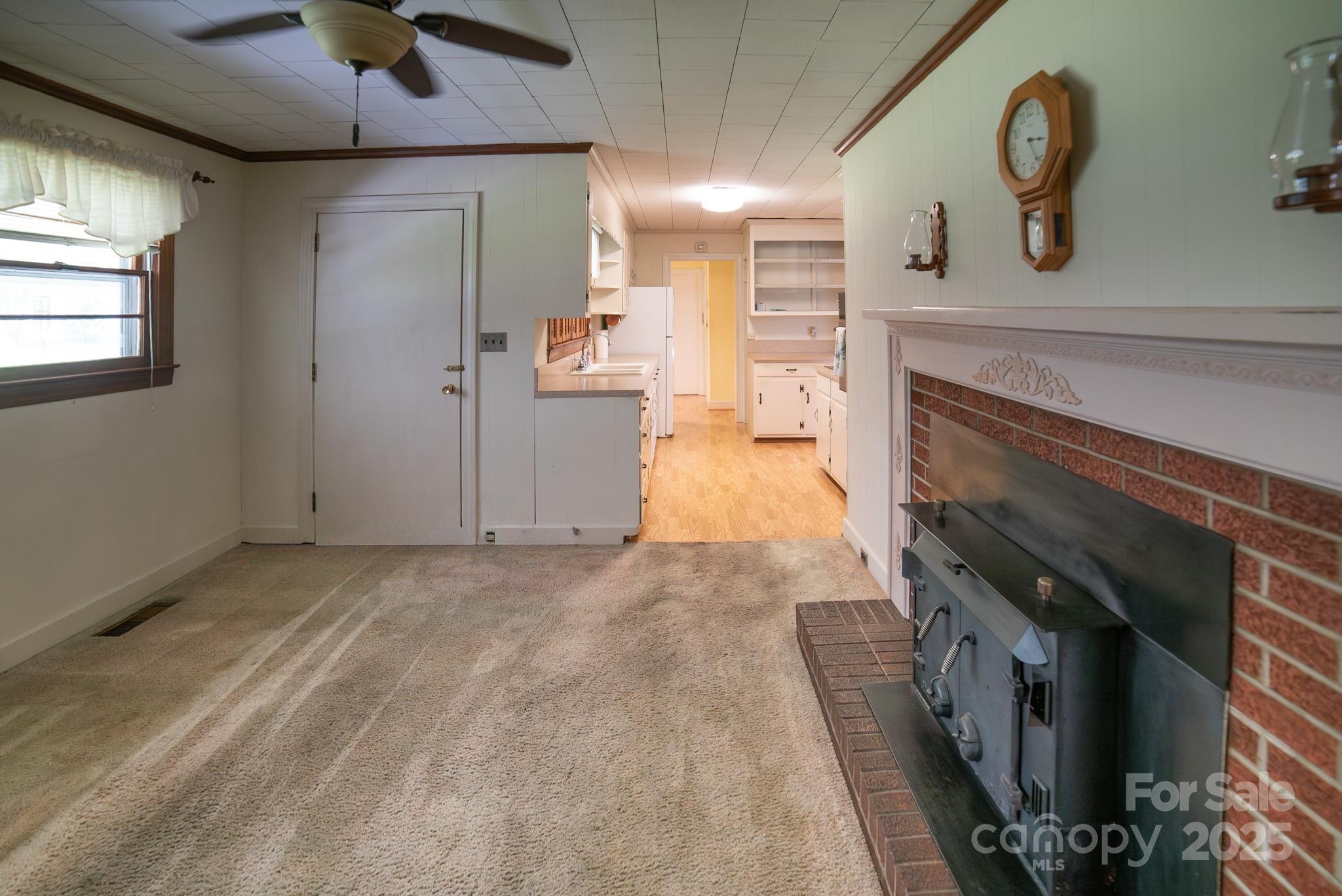 668 Meadowood Street Property Photo 15