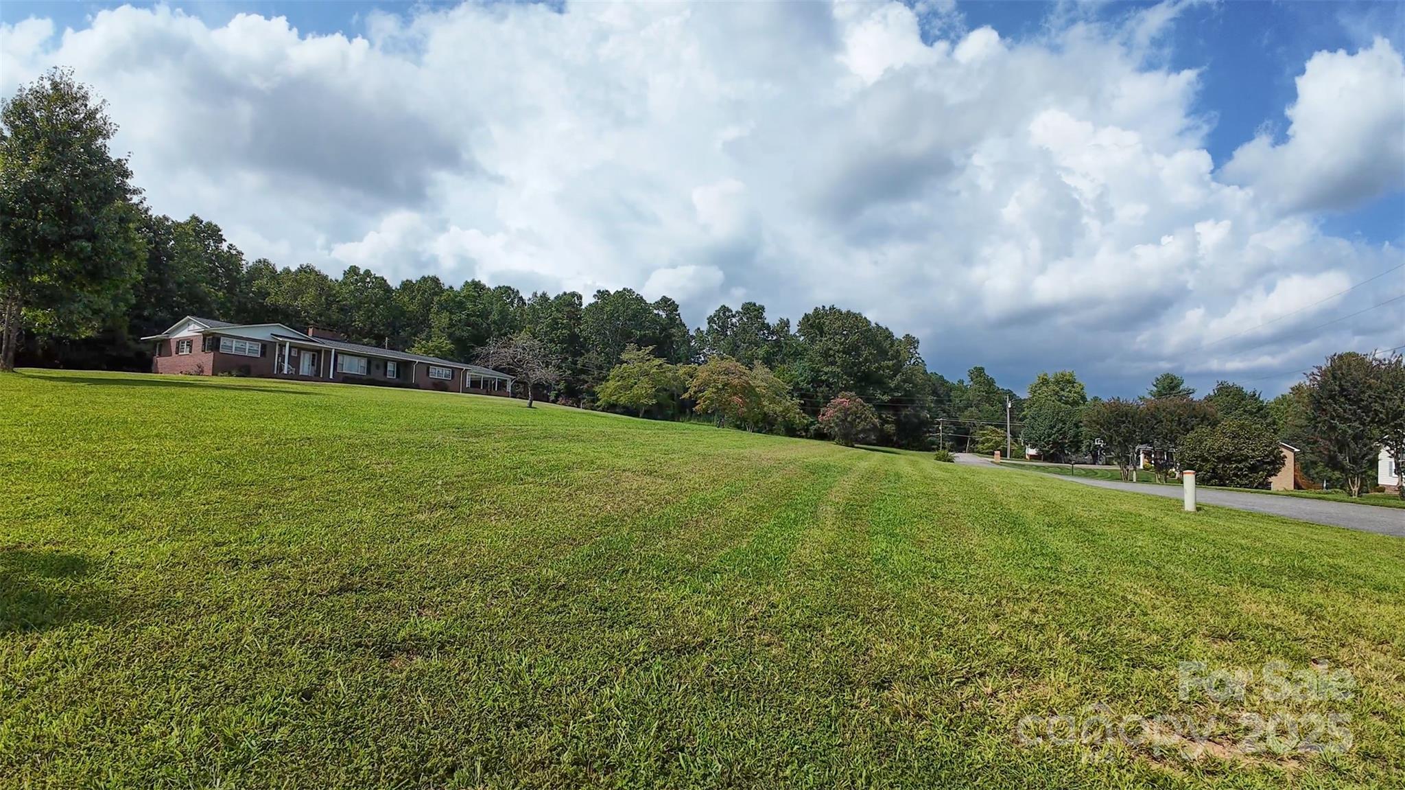 668 Meadowood Street Property Photo 36