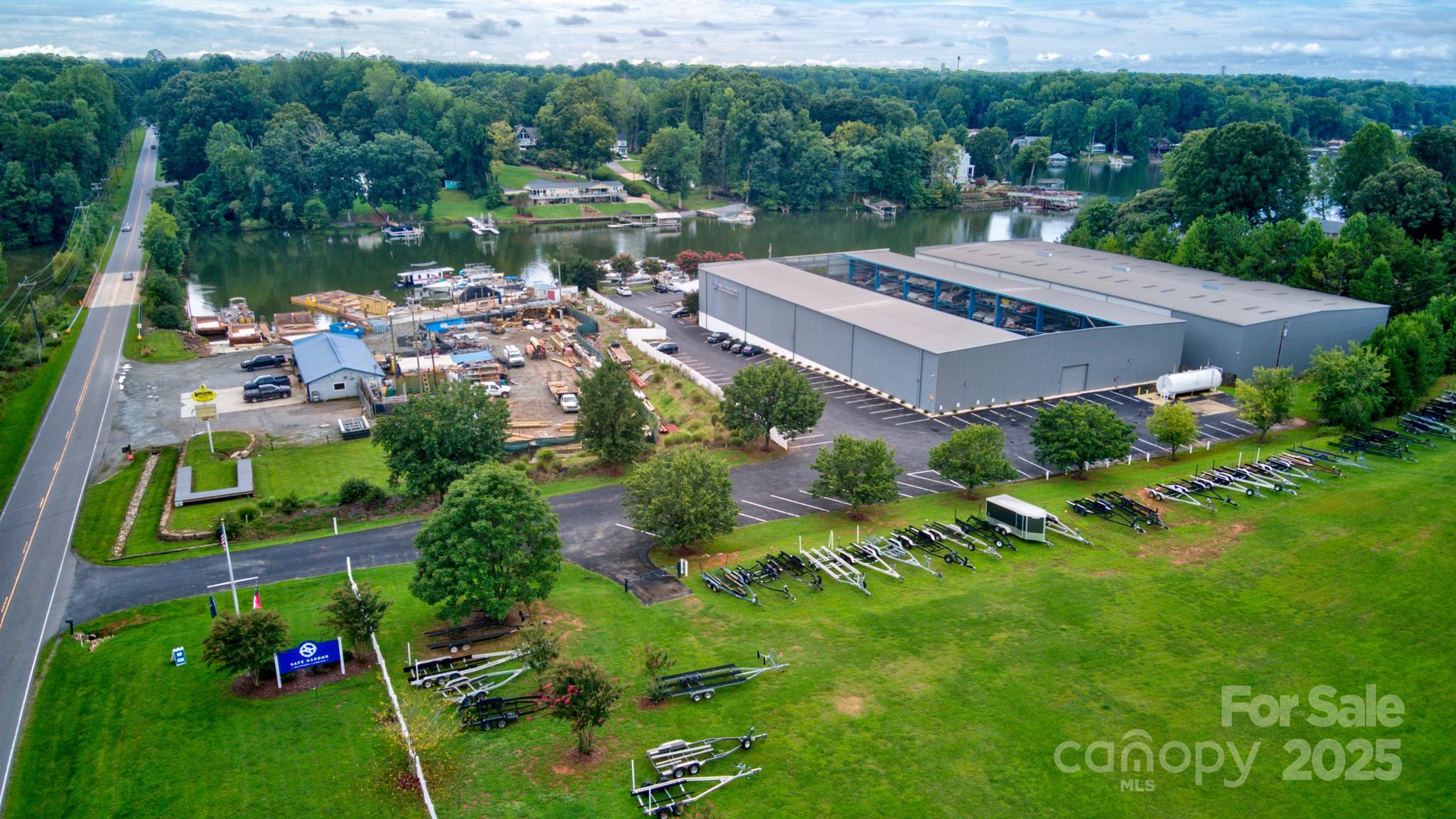 512 Kenway Loop Property Photo 33