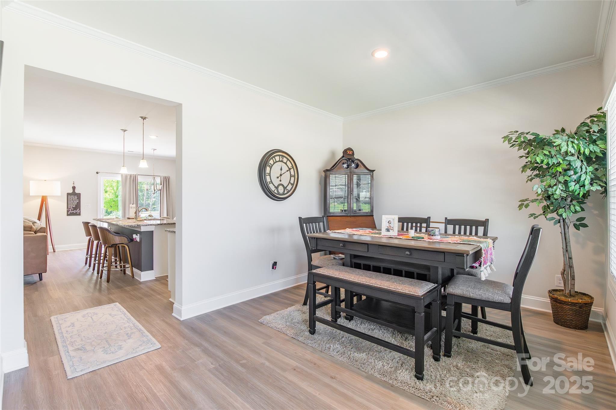 141 Colonial Reserve Avenue Property Photo 3