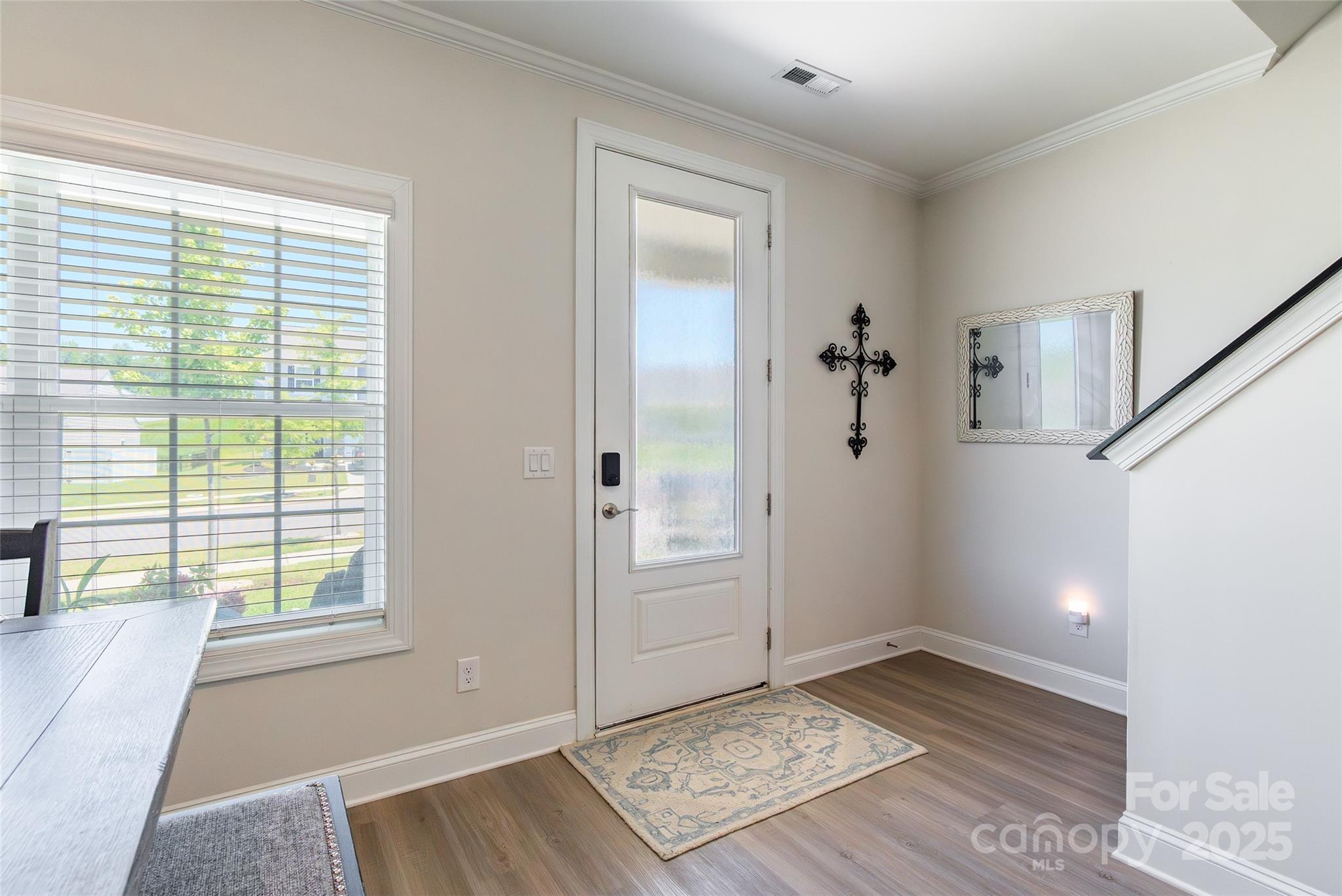 141 Colonial Reserve Avenue Property Photo 4