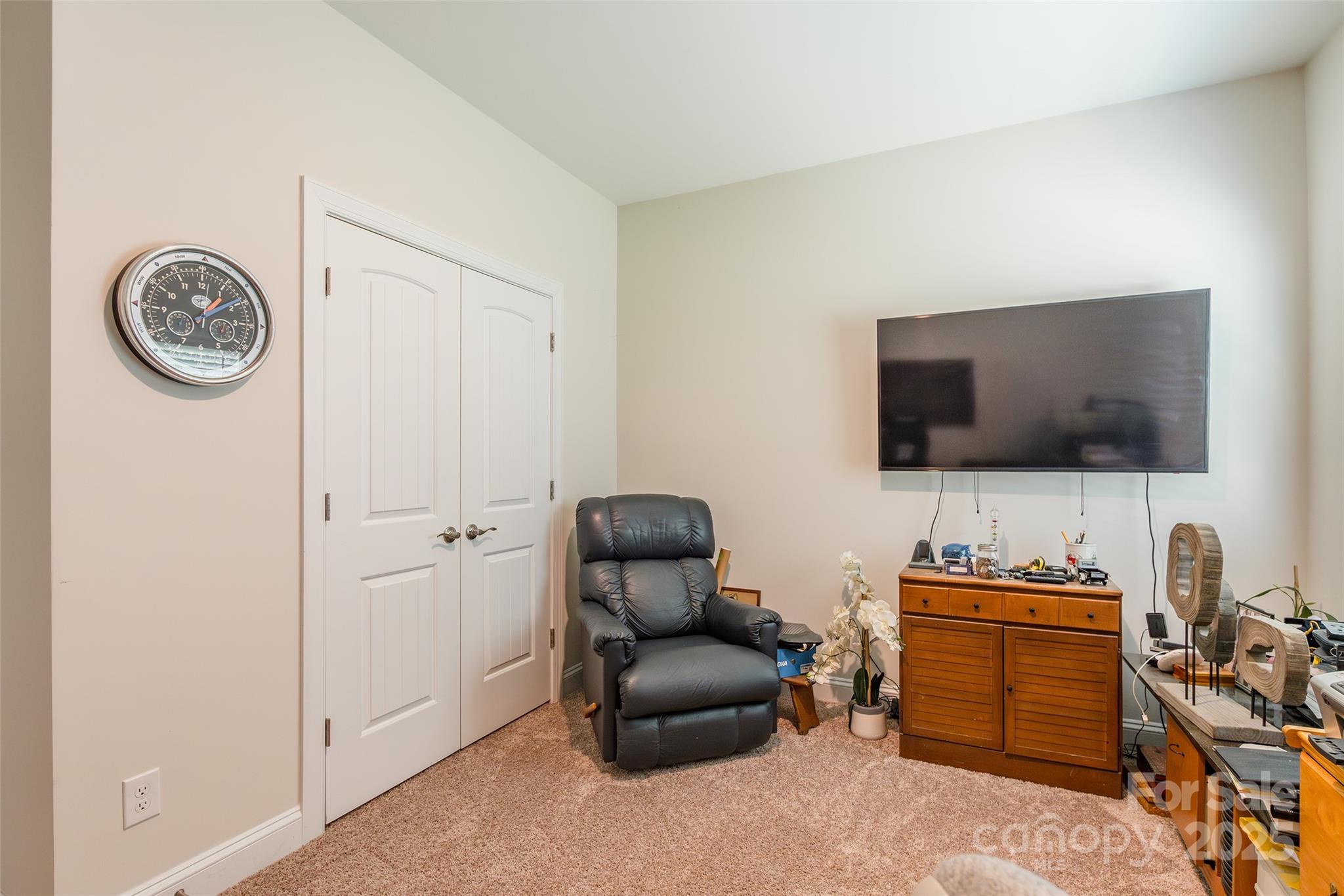 141 Colonial Reserve Avenue Property Photo 15