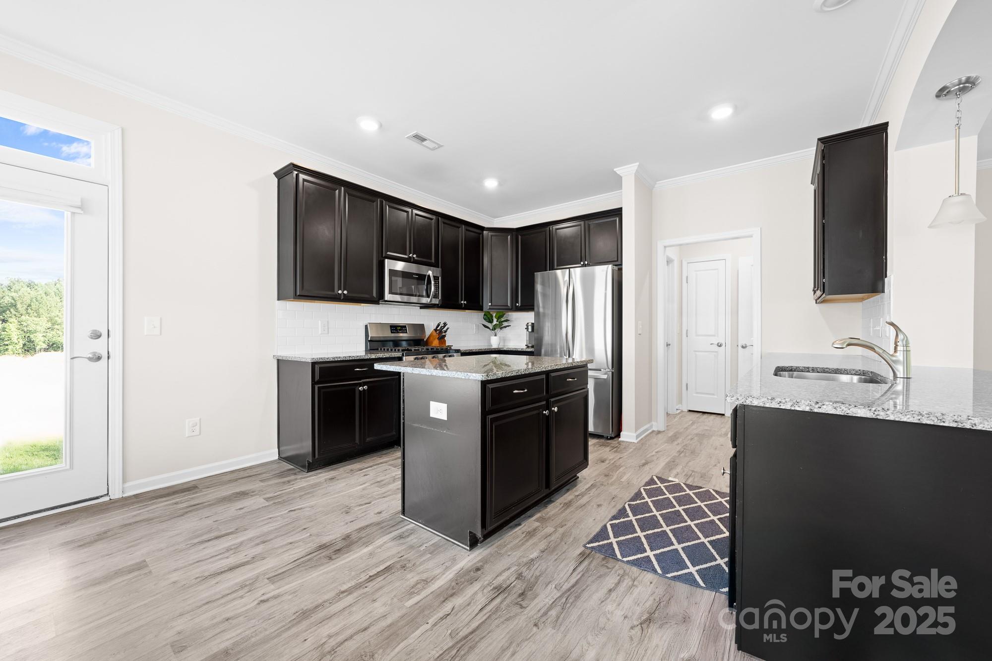 201 Mac Aly None Property Photo 11