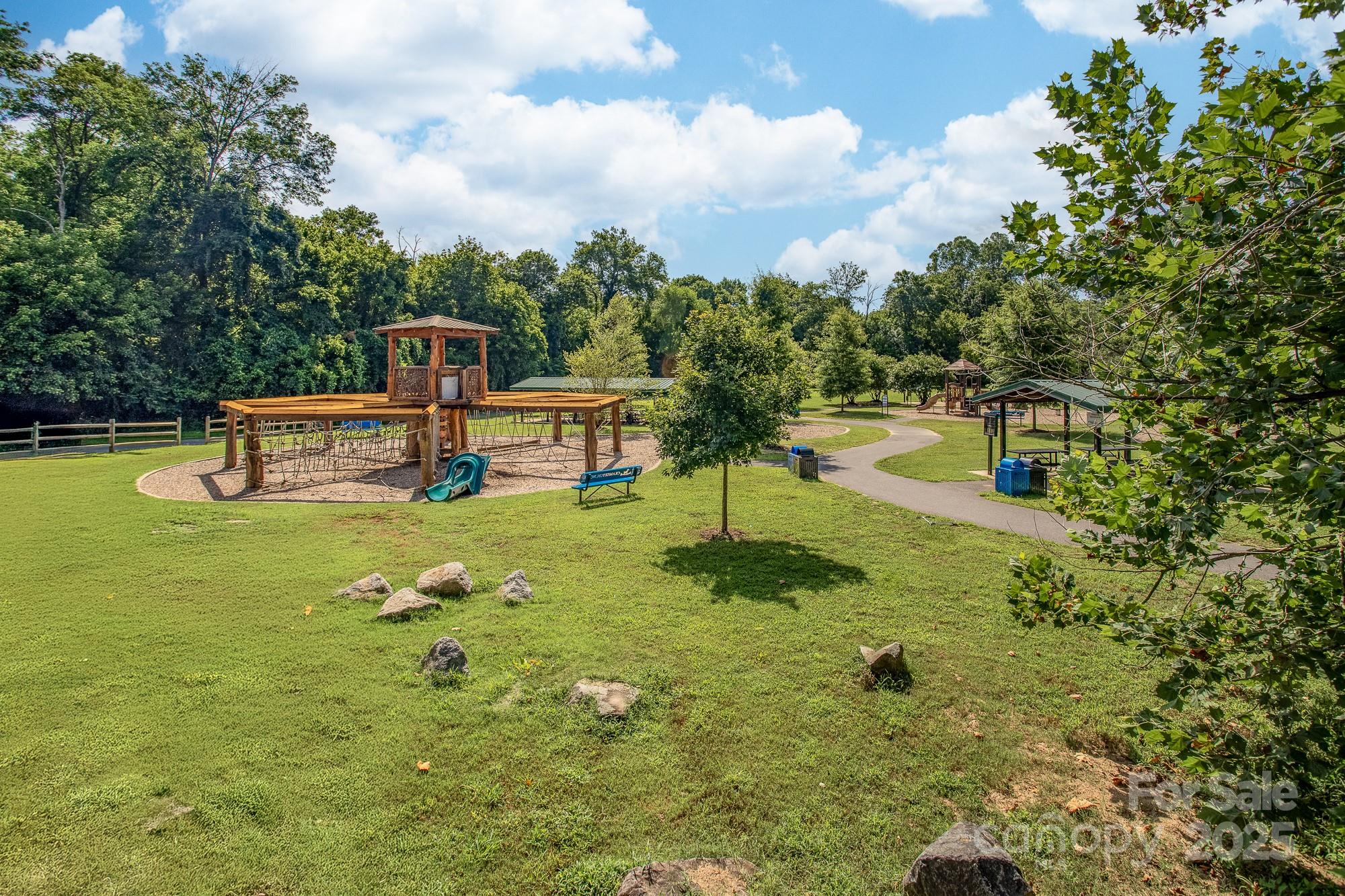 201 Mac Aly None Property Photo 35