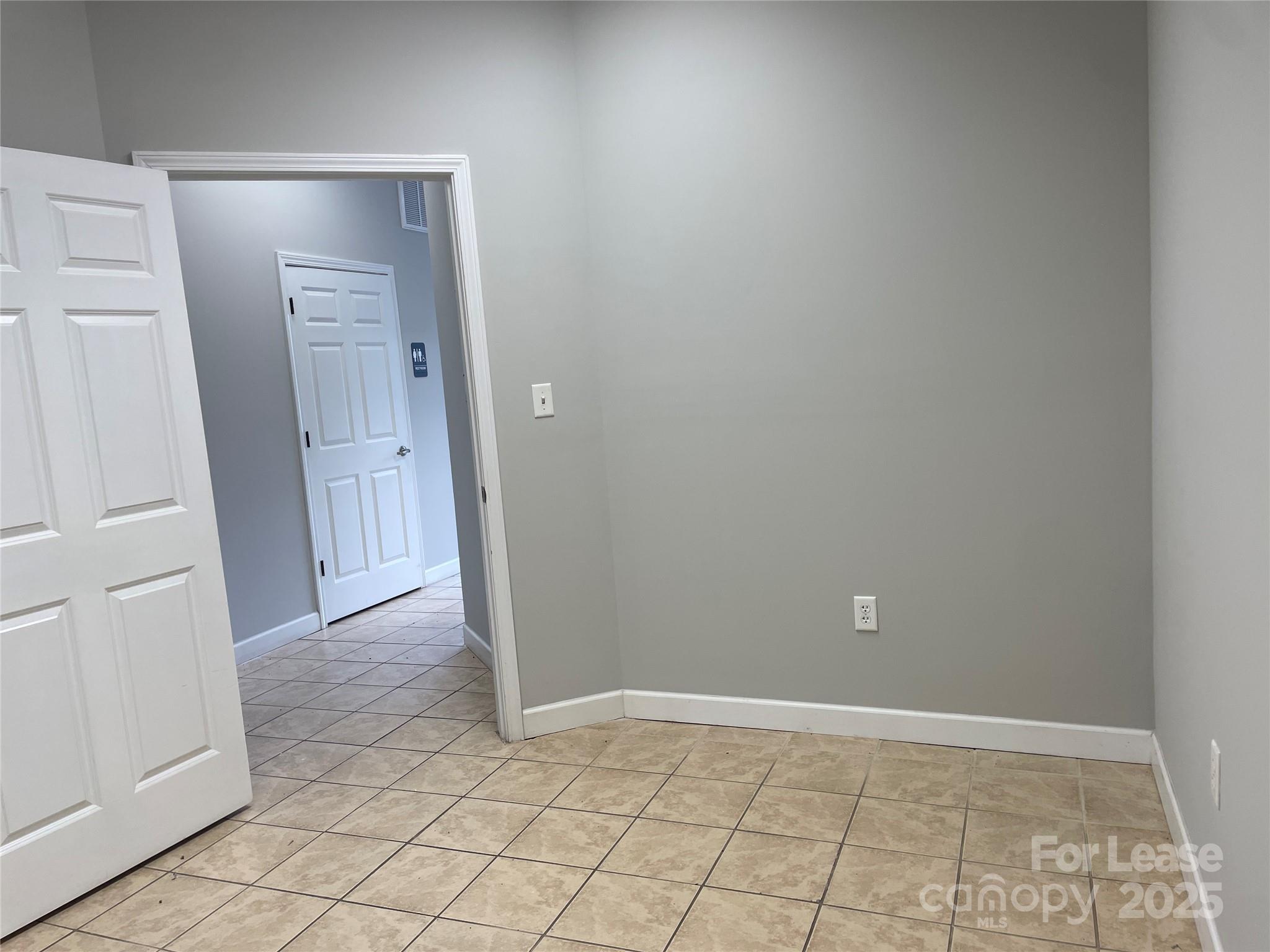 815 Patton Avenue Property Photo 18