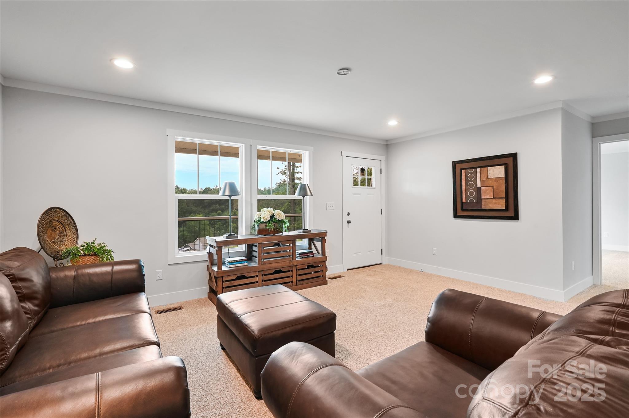 290 Appalachian Way Property Photo 5