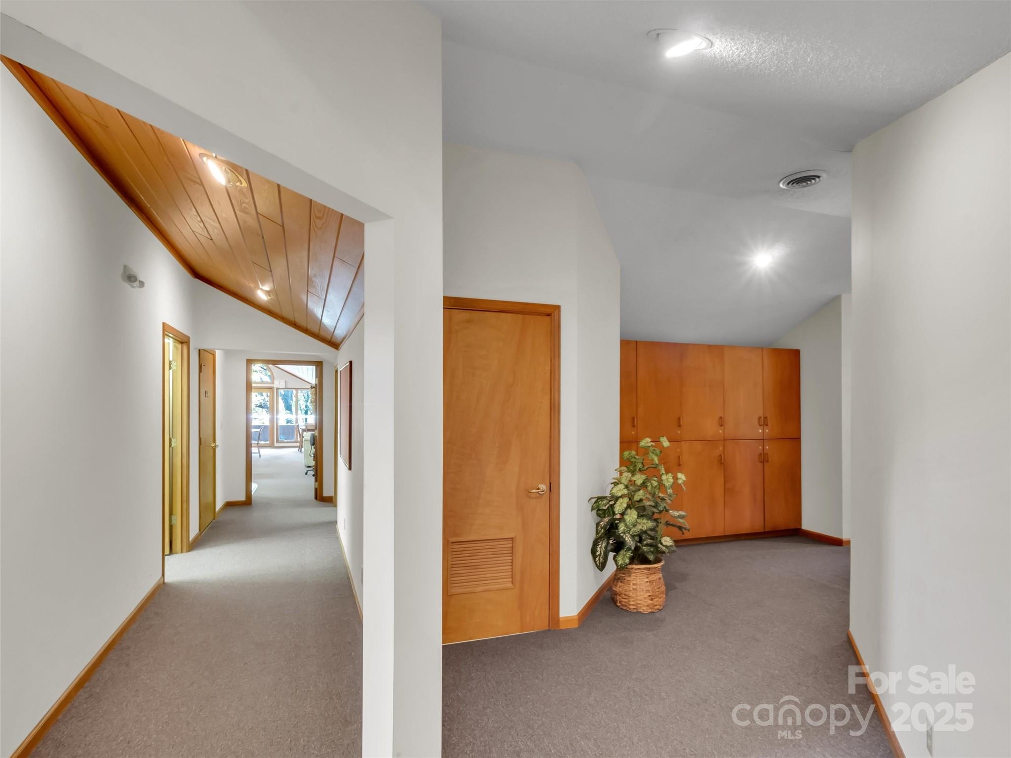 540 Hospital Drive Property Photo 11