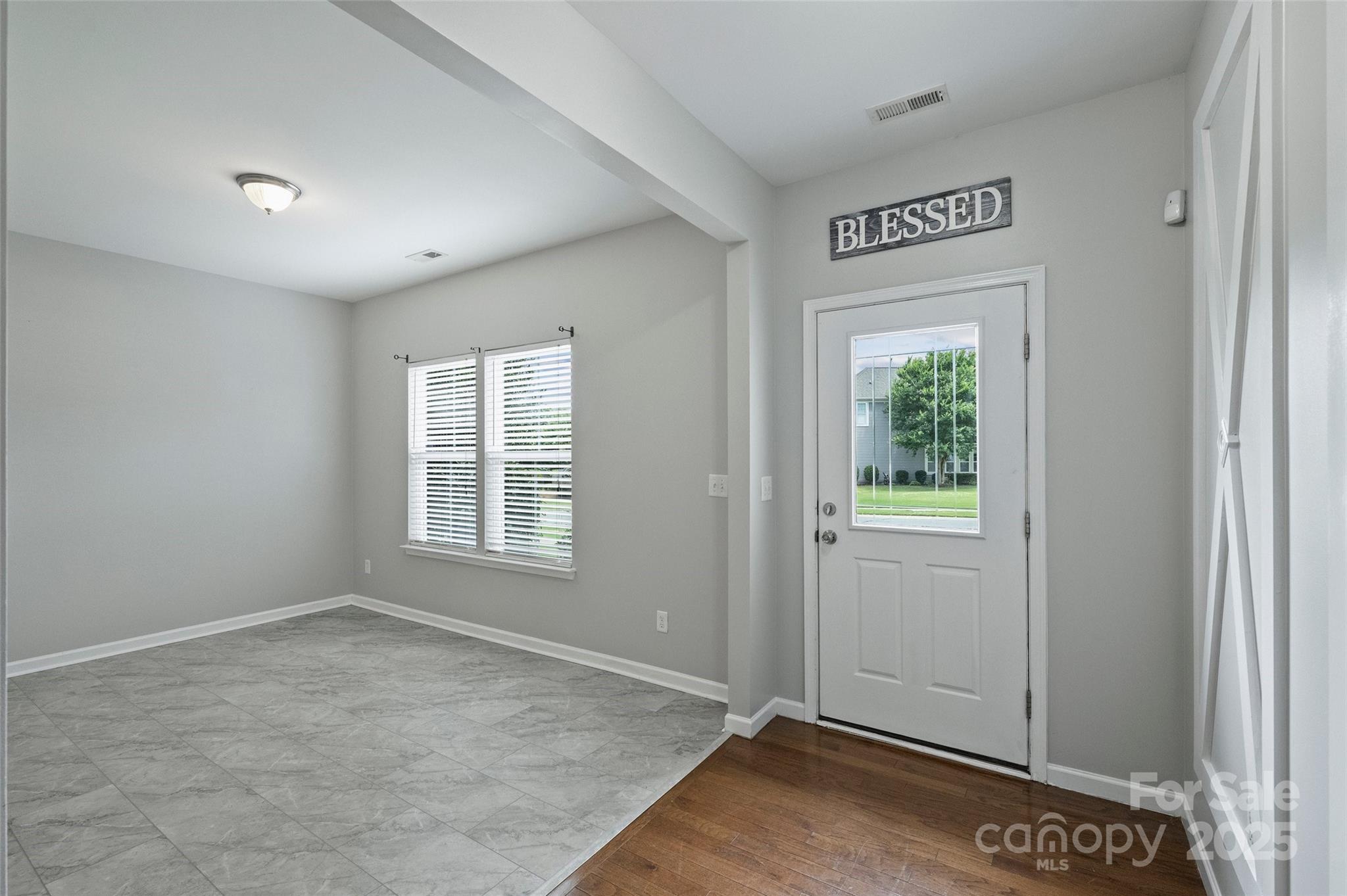 2514 Mountain Laurel Avenue Property Photo 4