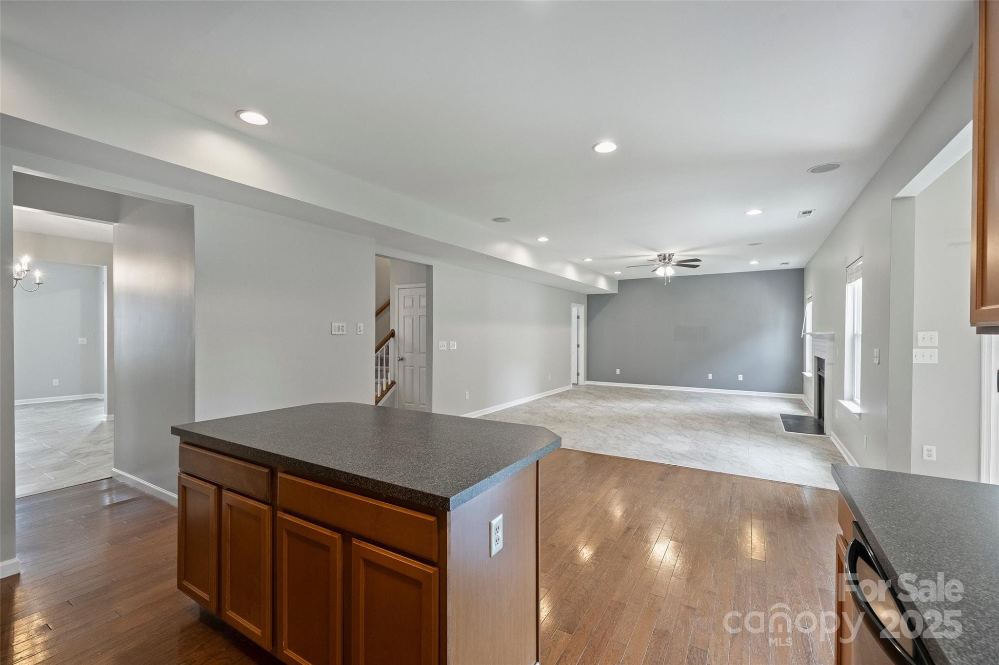 2514 Mountain Laurel Avenue Property Photo 12