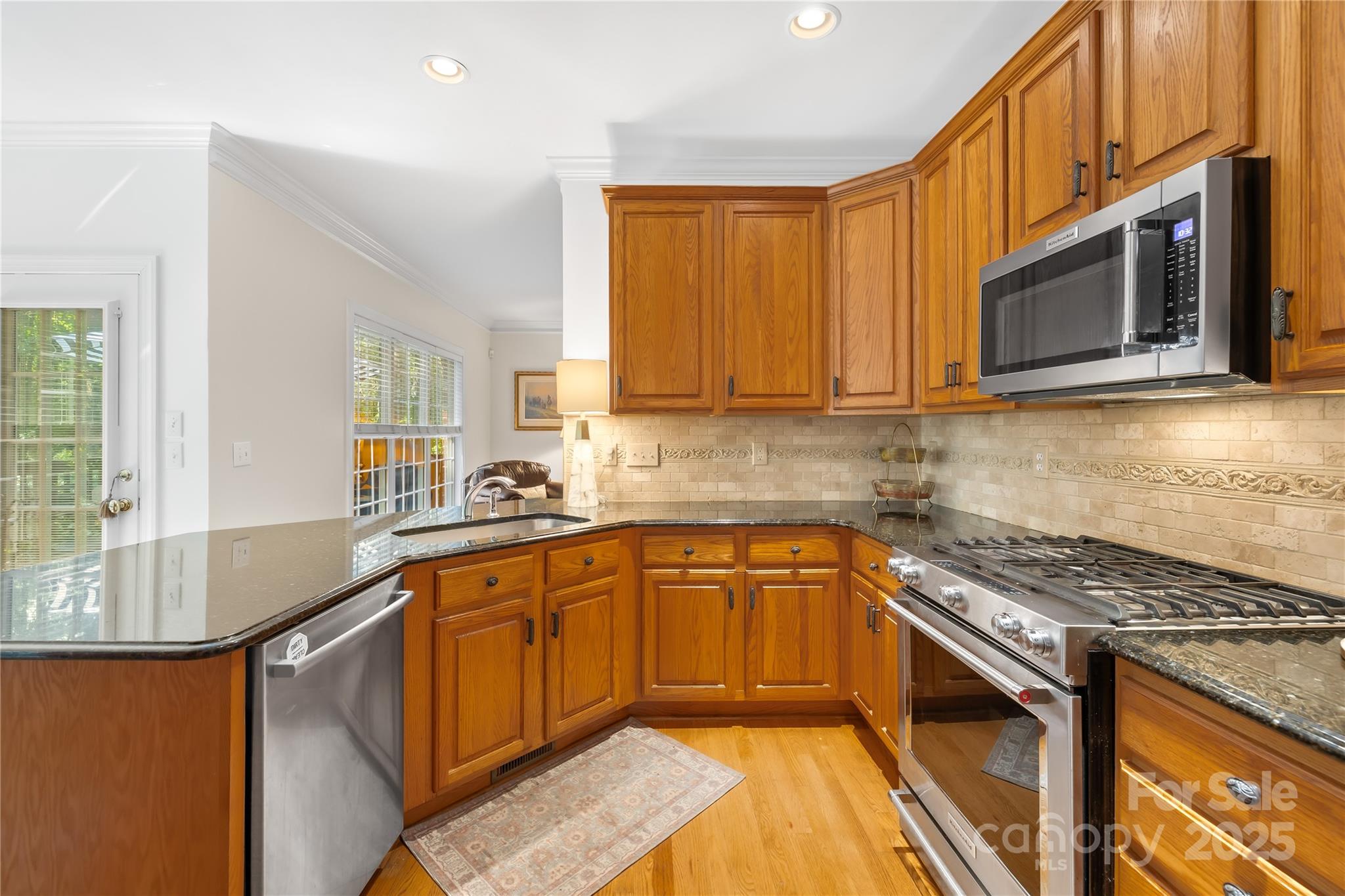 20601 Autumn Breeze Court Property Photo 7