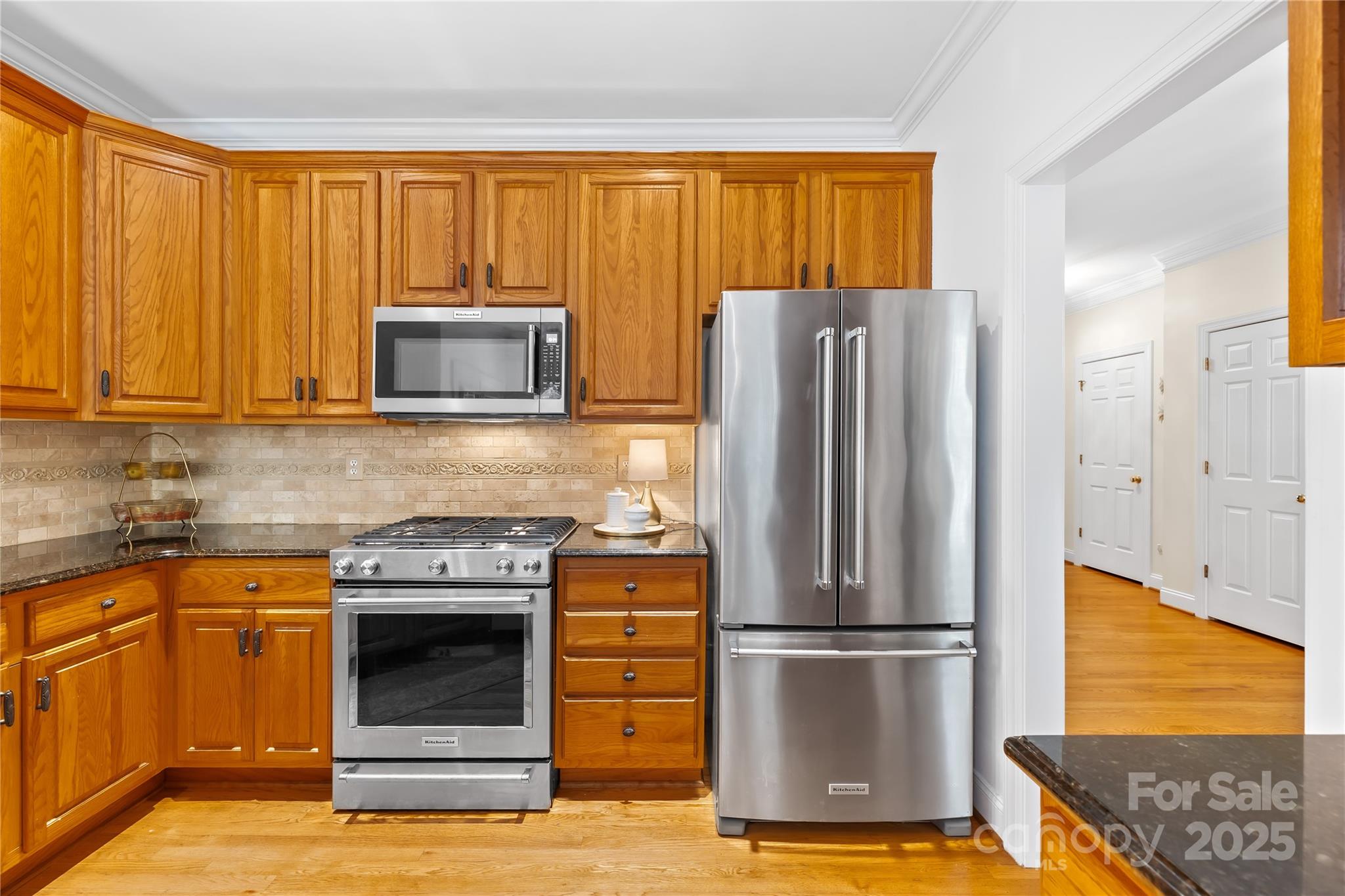 20601 Autumn Breeze Court Property Photo 8