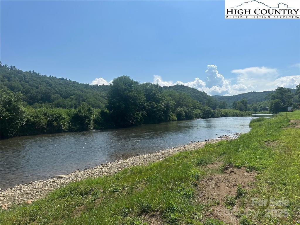 123 Railroad Grade Road Property Photo 1