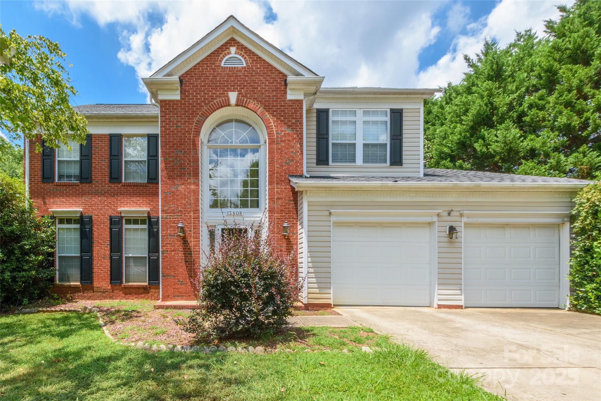 13808 Hatton Cross Drive Property Photo 3
