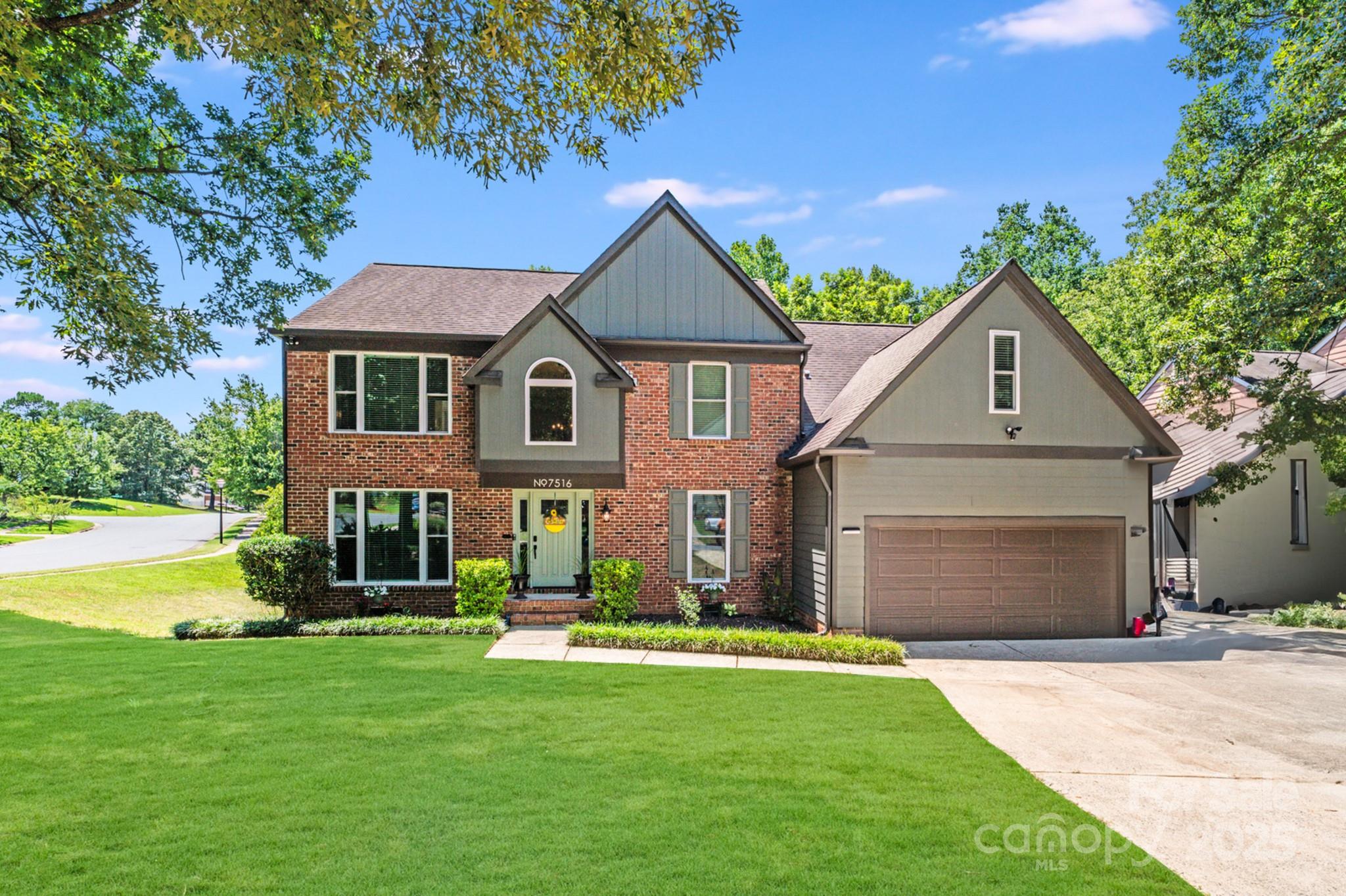 7516 Kinsmore Lane Property Photo 1
