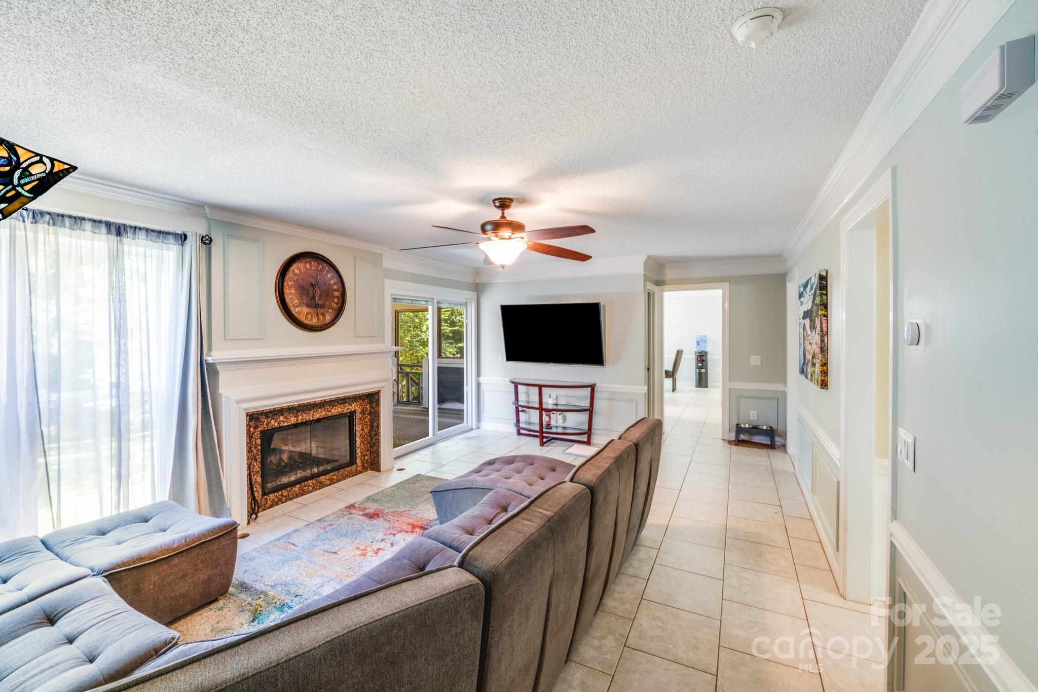 7516 Kinsmore Lane Property Photo 12