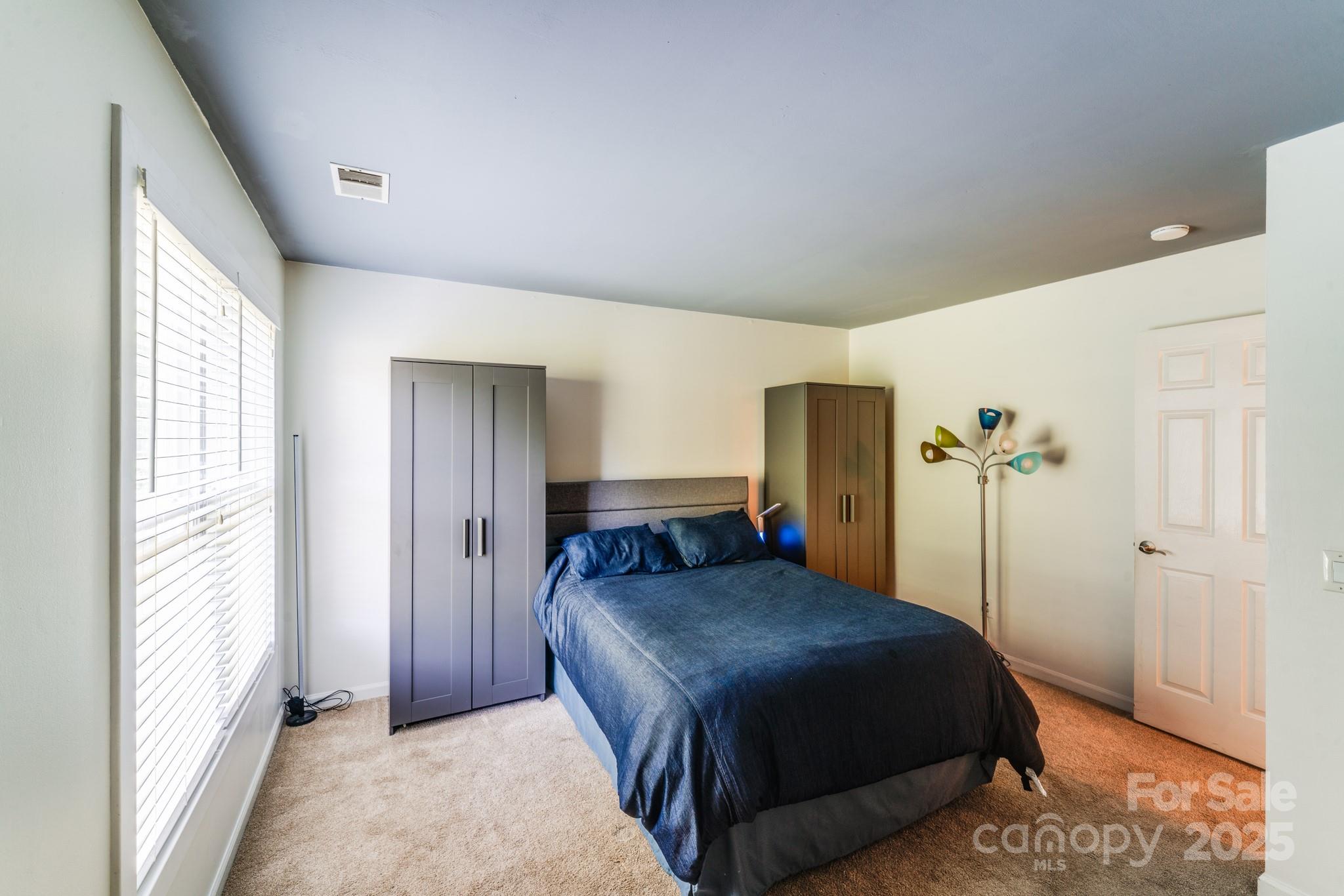 7516 Kinsmore Lane Property Photo 34