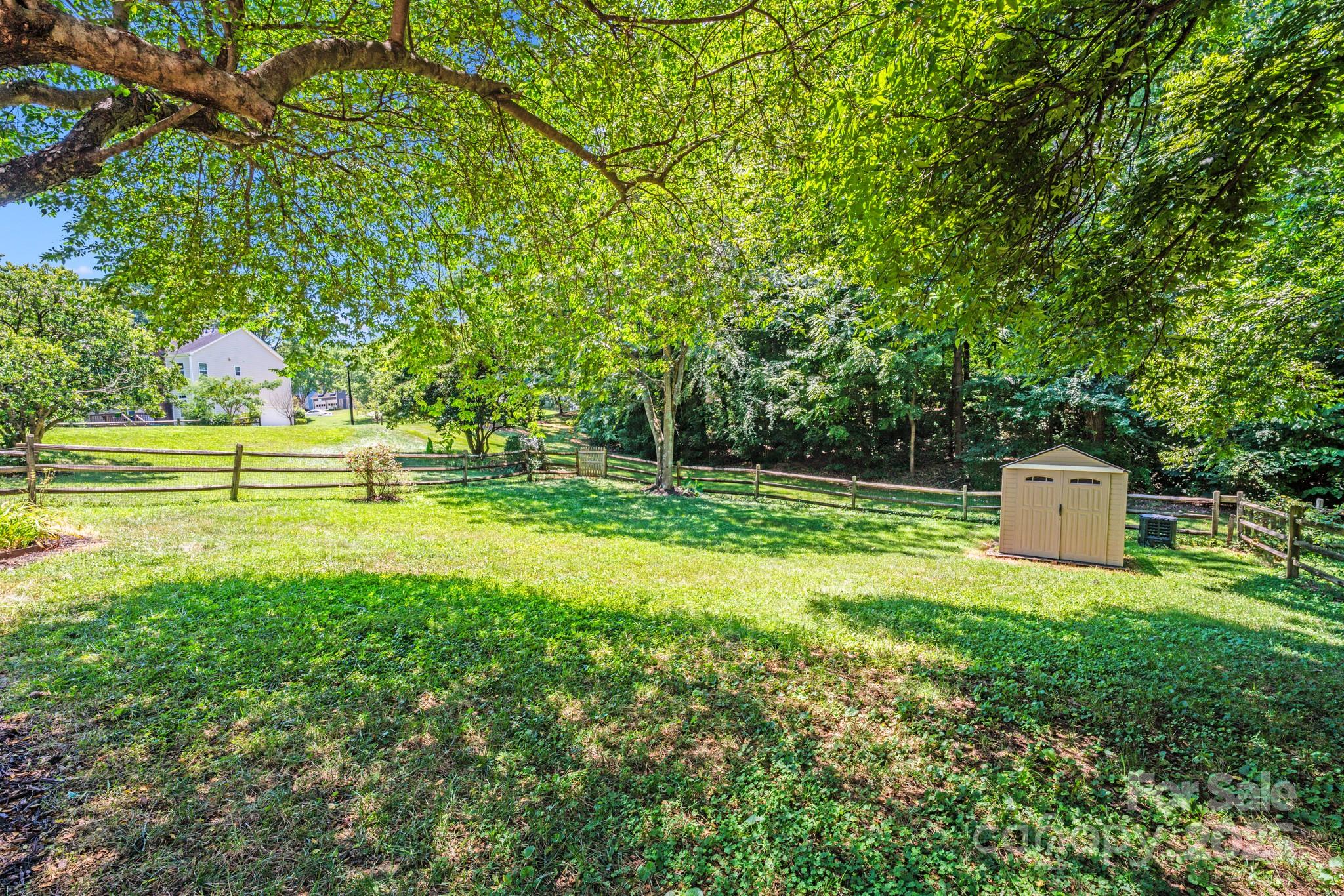 7516 Kinsmore Lane Property Photo 38
