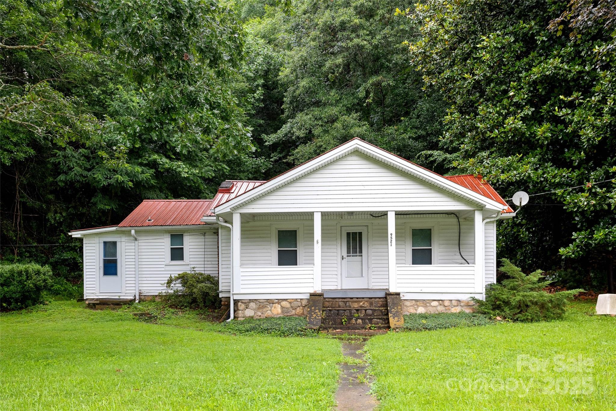 9521 Cruso Road Property Photo 1