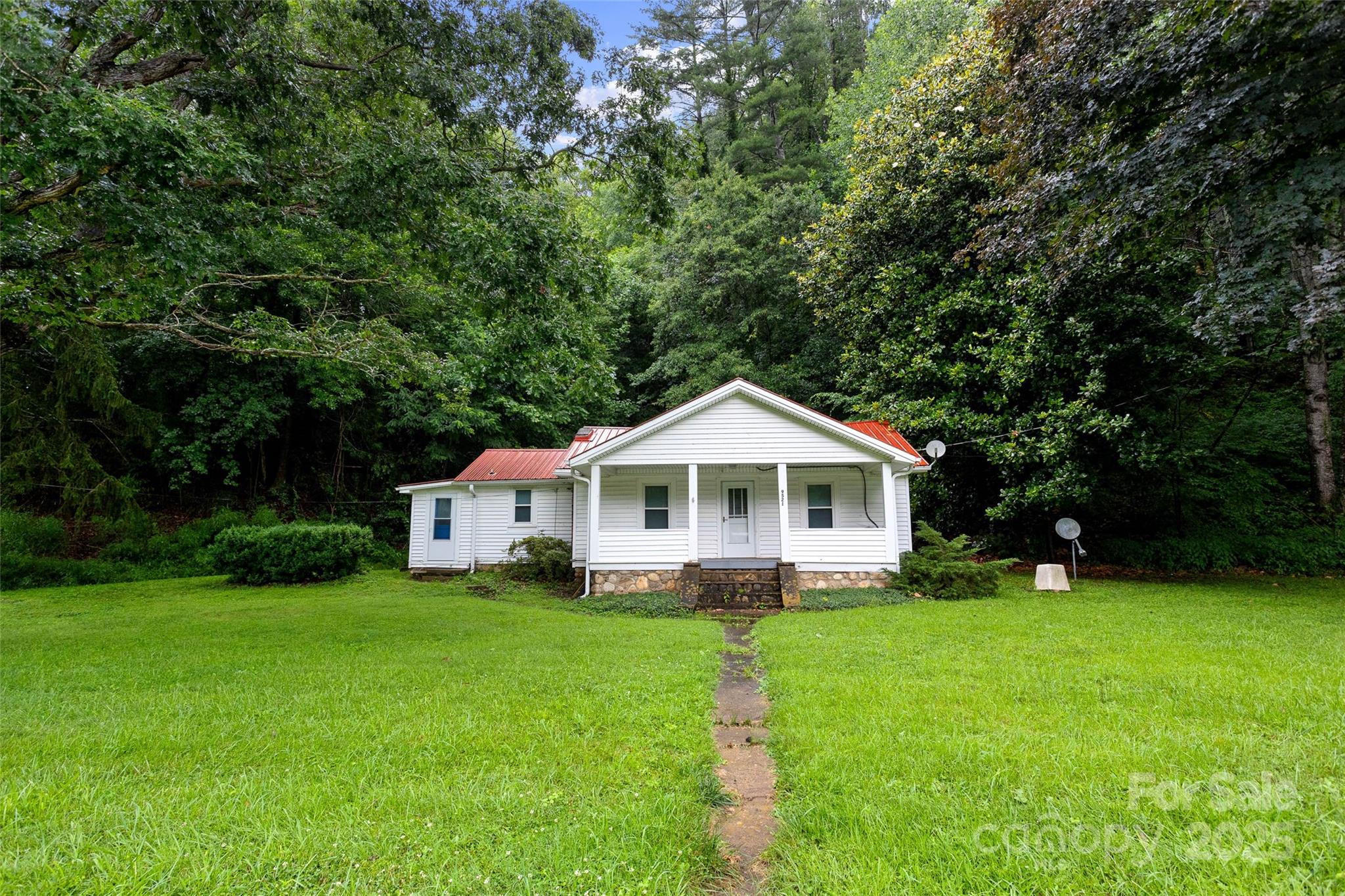 9521 Cruso Road Property Photo 6