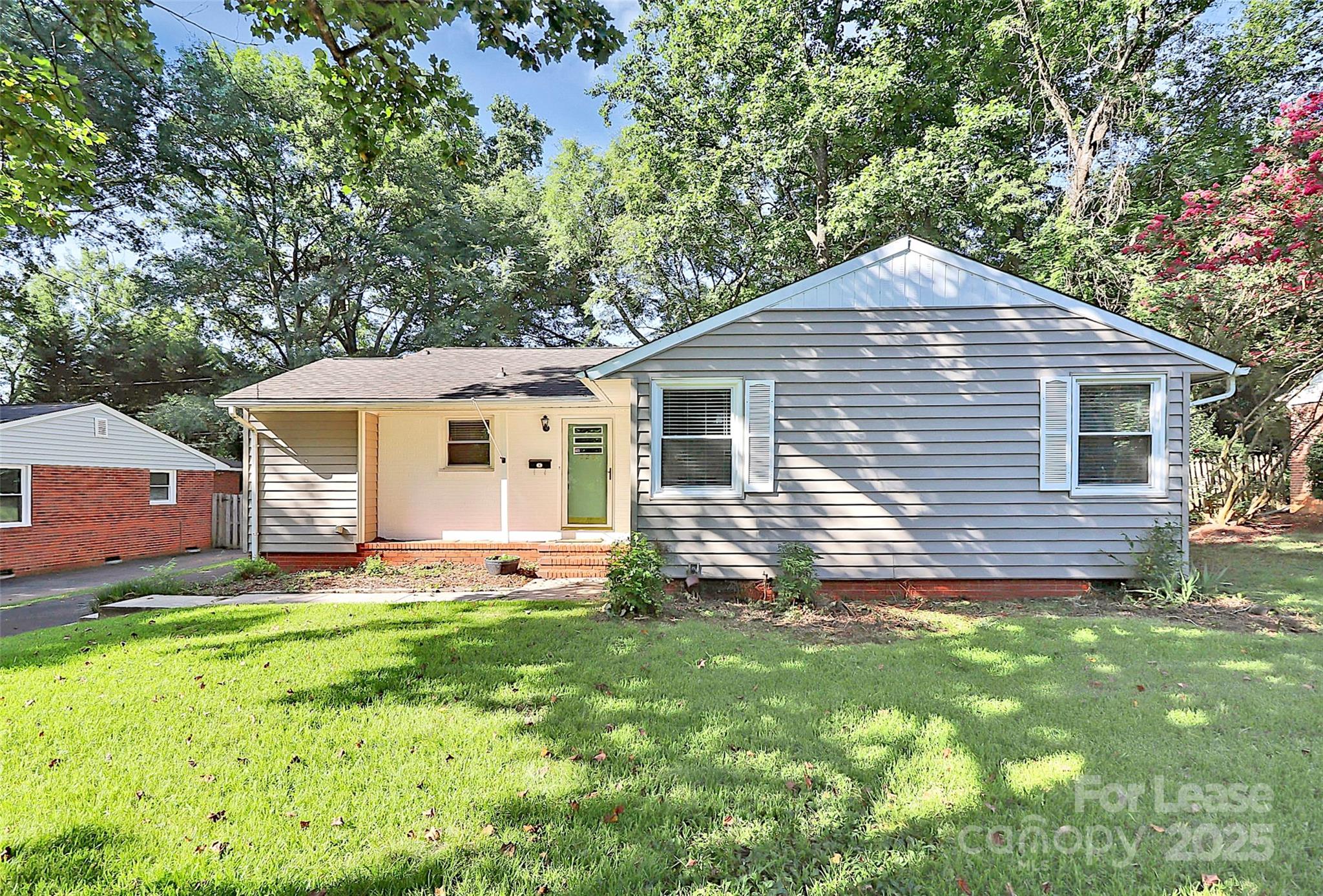 228 Seneca Place Property Photo 1