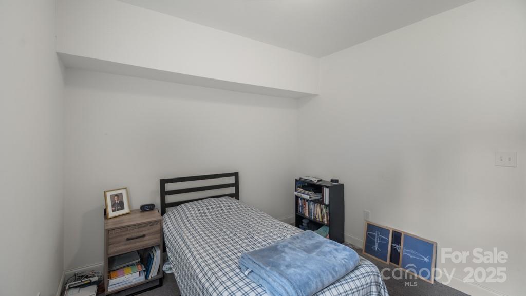 826 Country Lane Property Photo 37