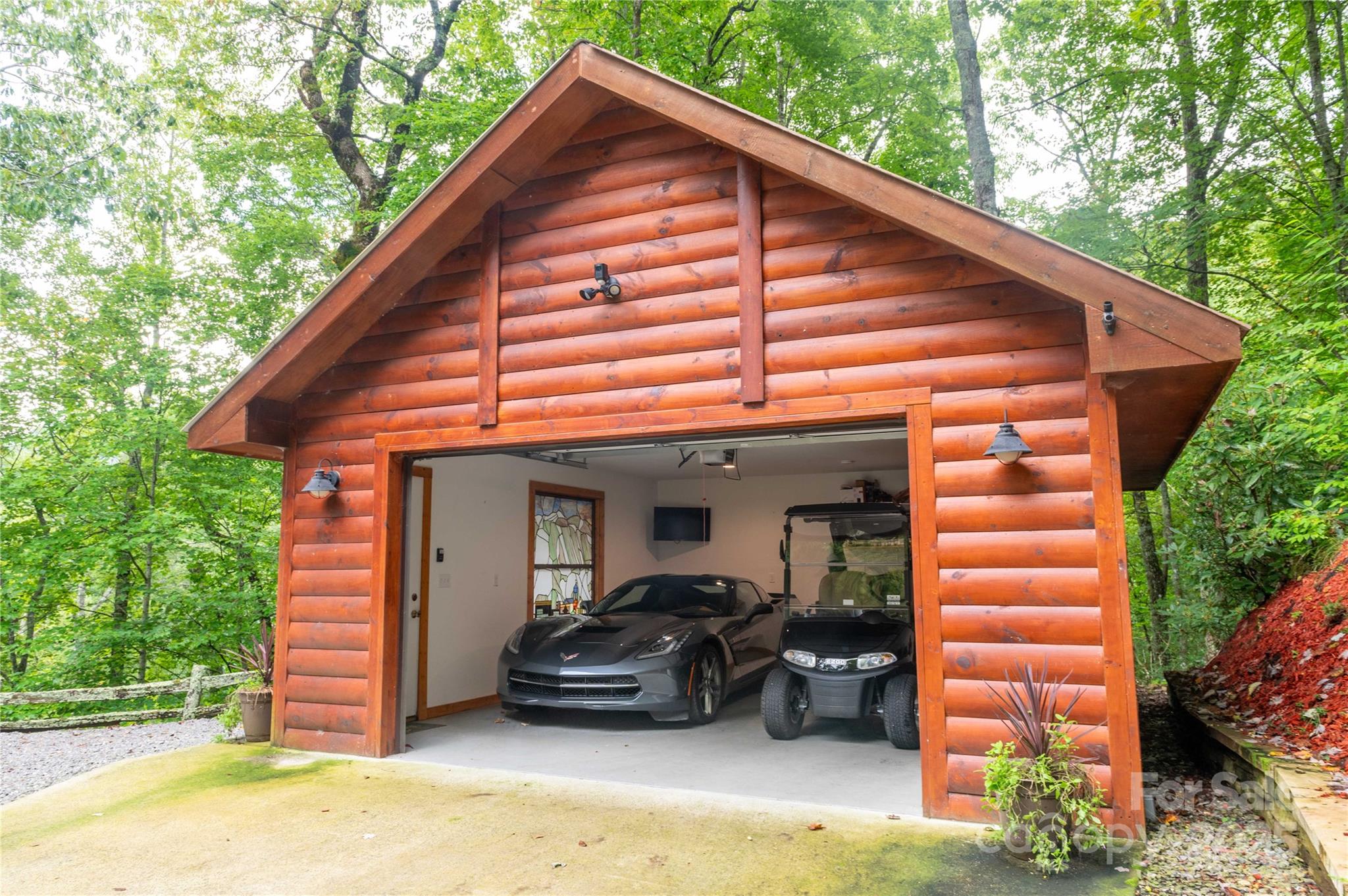 238 Falling Water Drive Property Photo 10