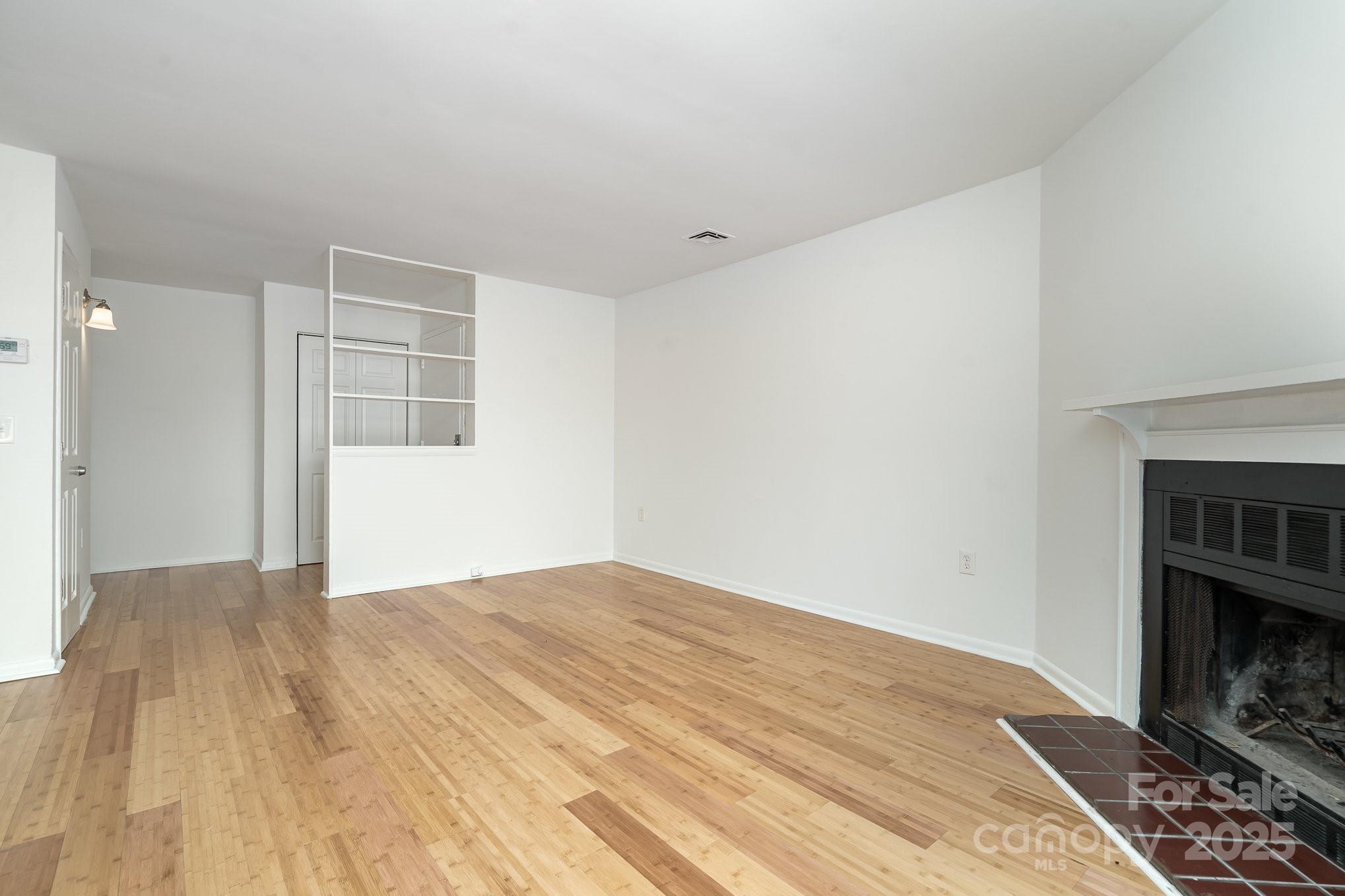 4900 Spring Lake Drive D Property Photo 8