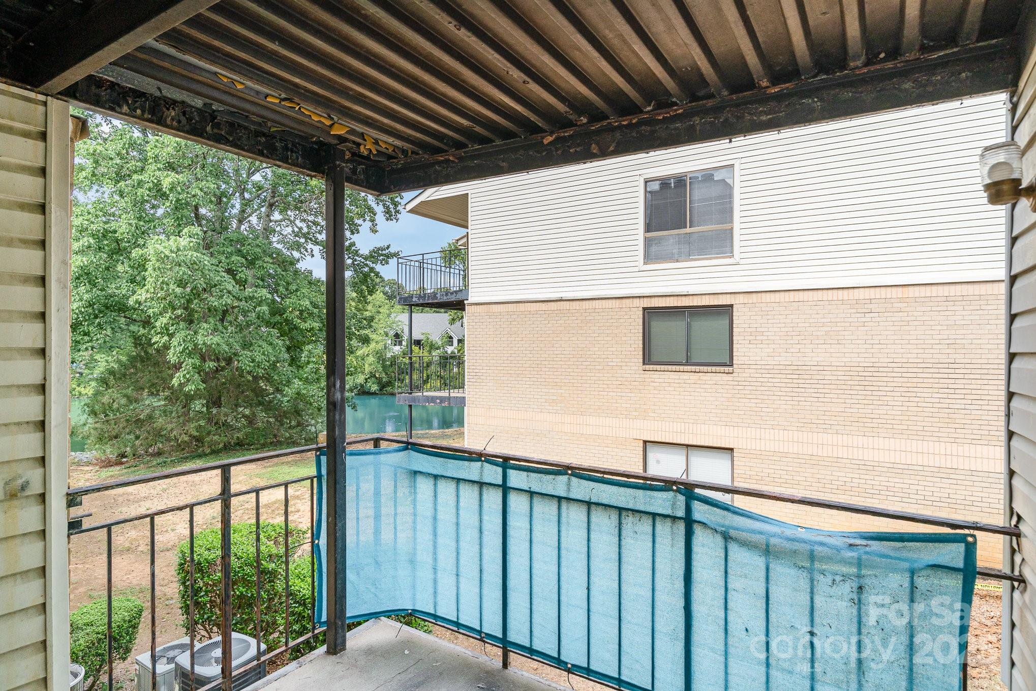 4900 Spring Lake Drive D Property Photo 23