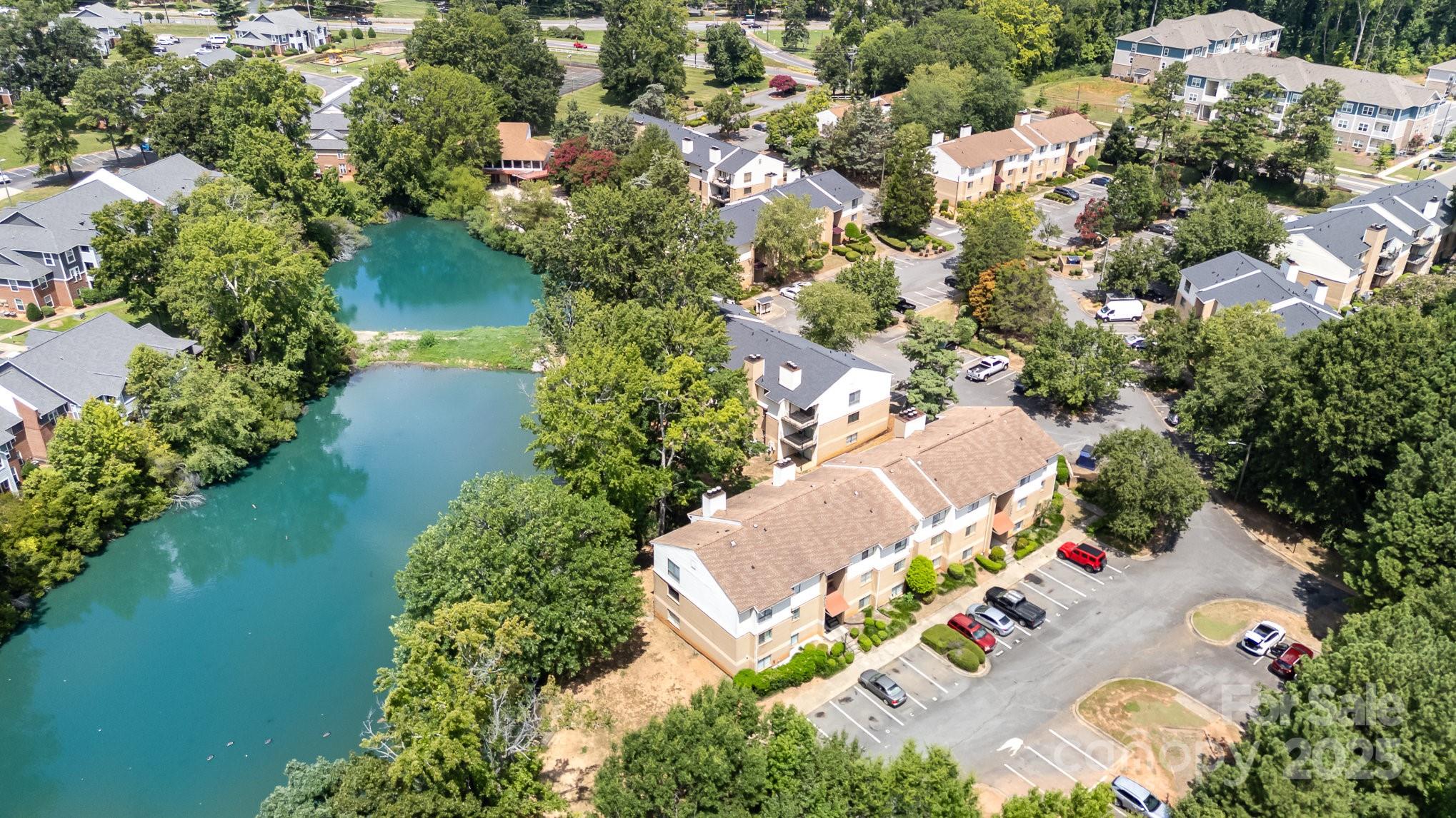4900 Spring Lake Drive D Property Photo 28