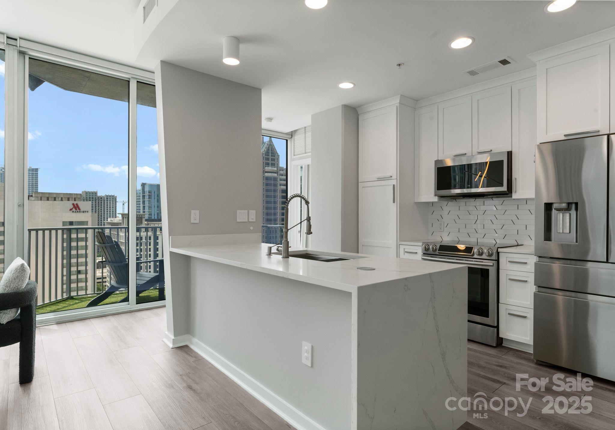 210 N Church Street 1801 Property Photo 3