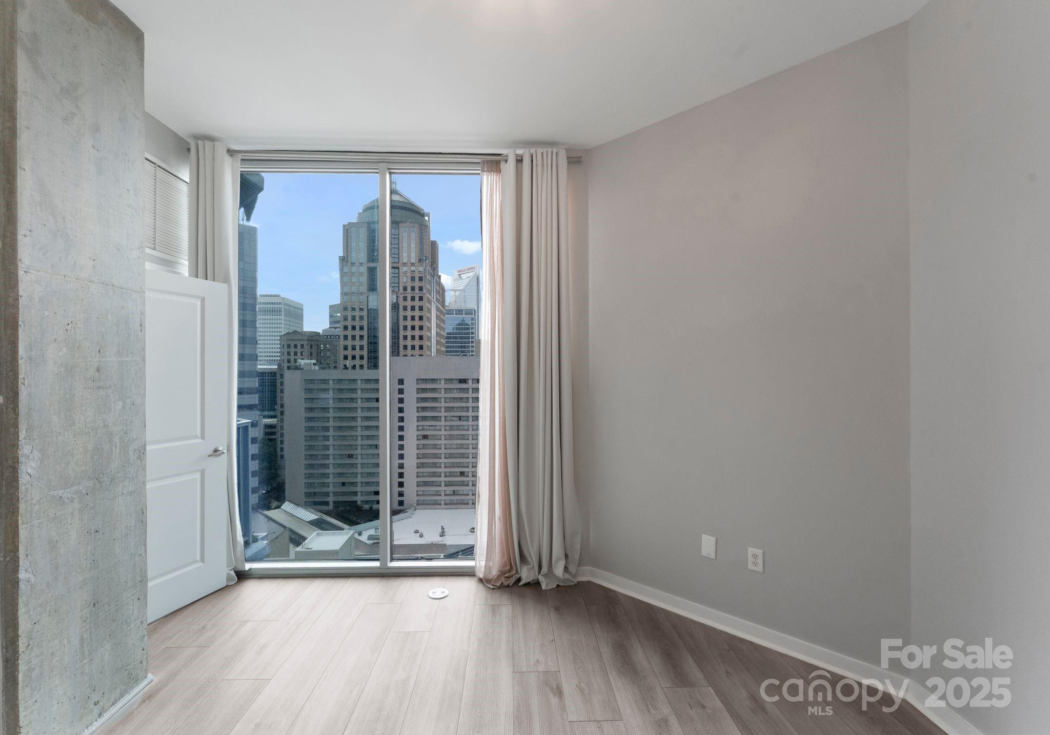 210 N Church Street 1801 Property Photo 17