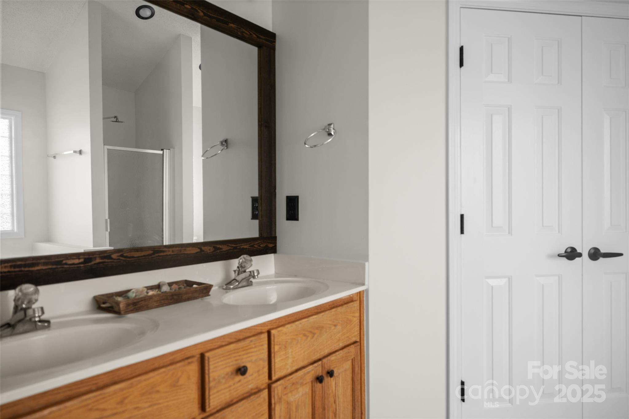 215 Birchwood Court Property Photo 12