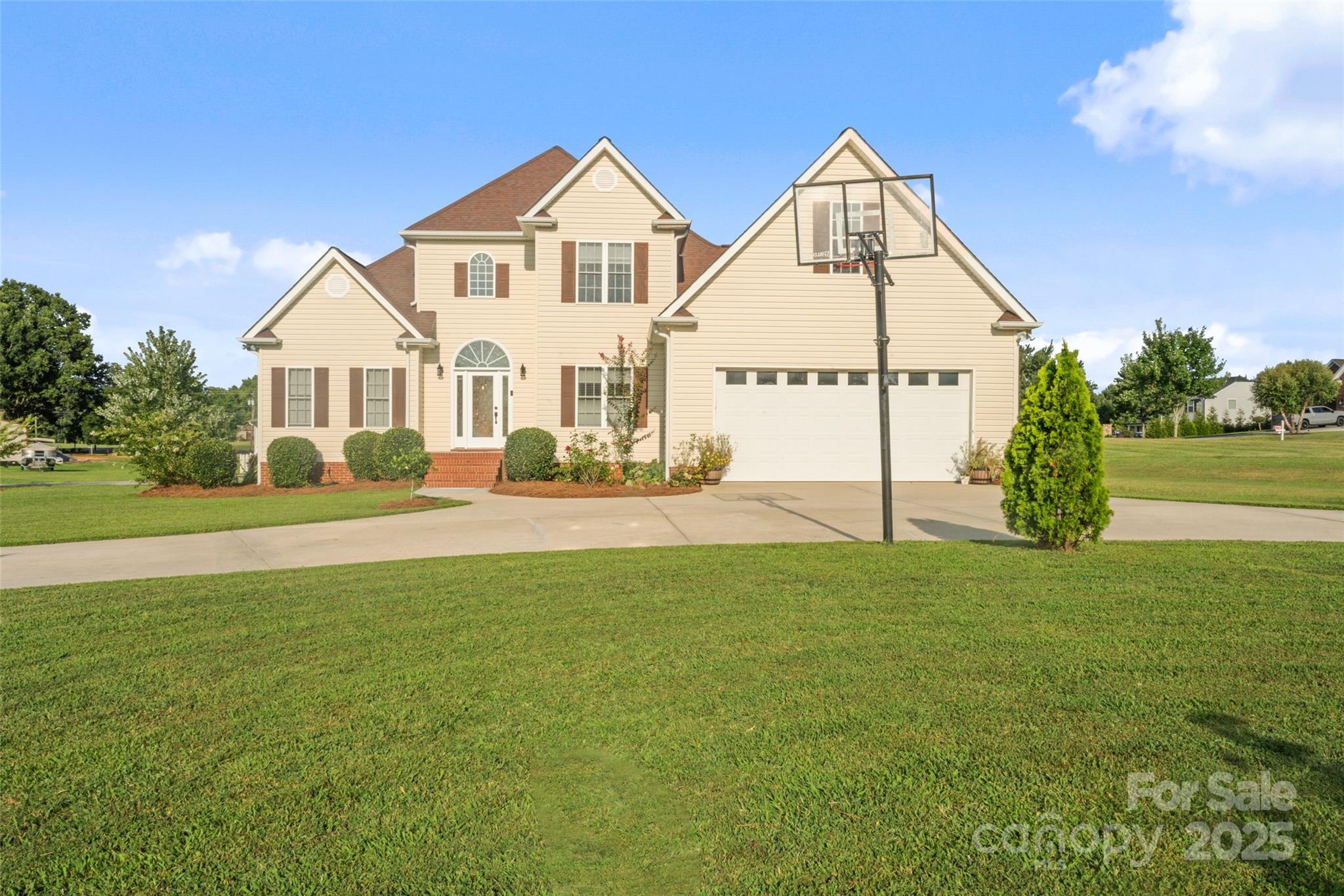215 Birchwood Court Property Photo 36
